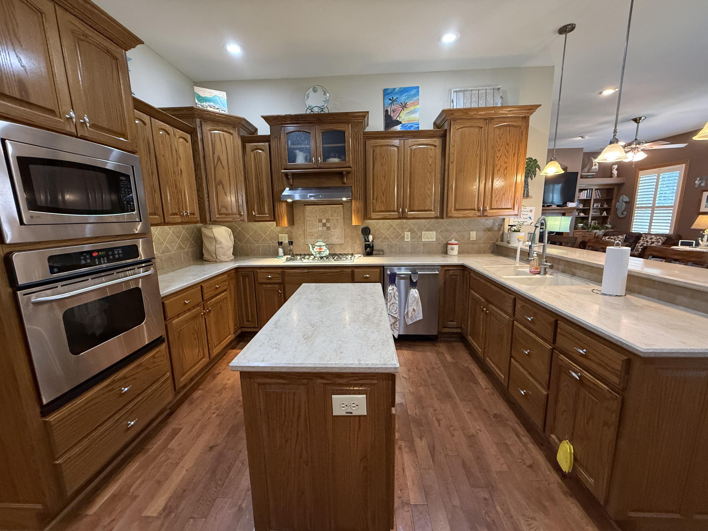 1008 West Glacier Court Property Photo 10