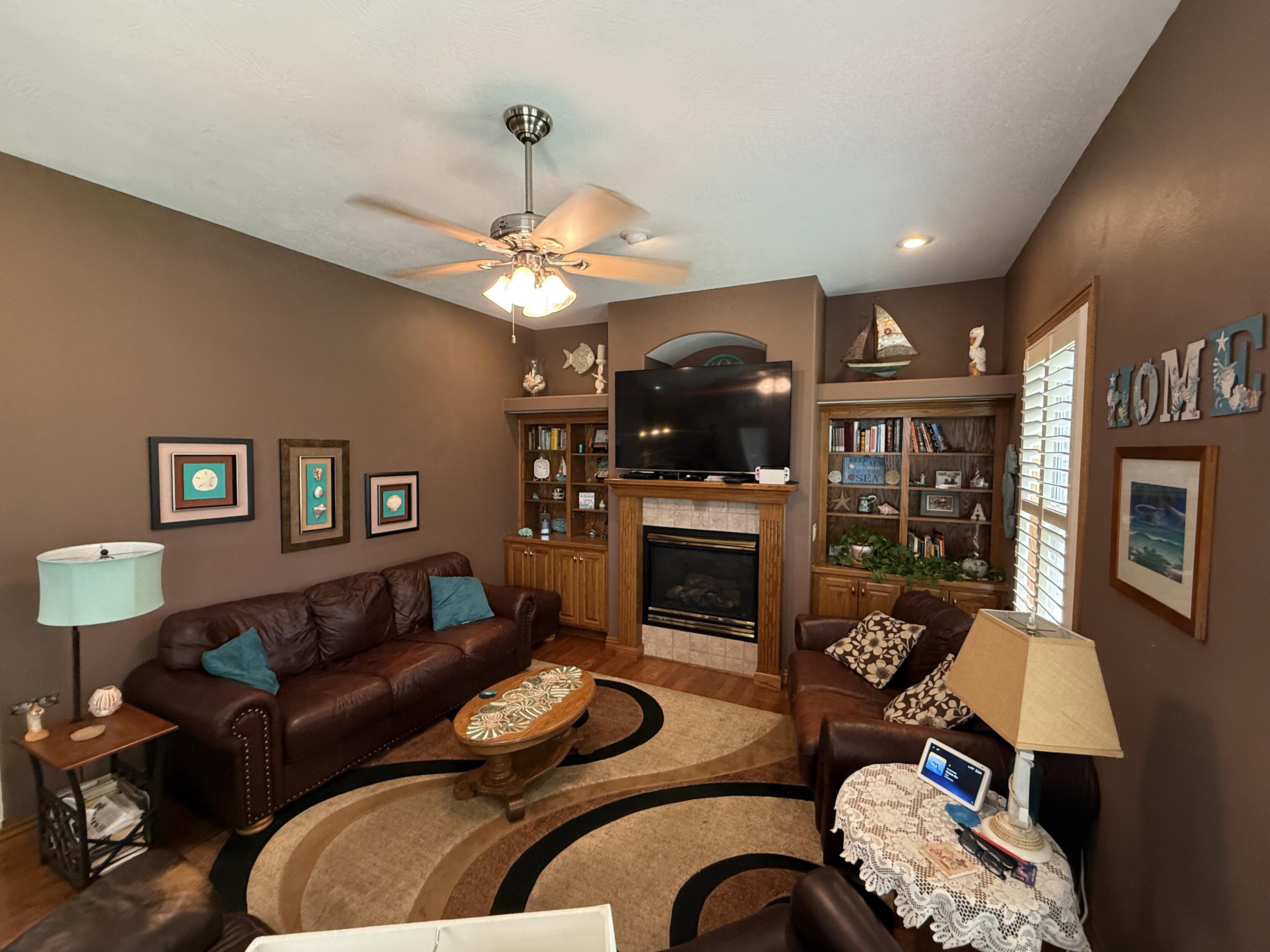 1008 West Glacier Court Property Photo 15