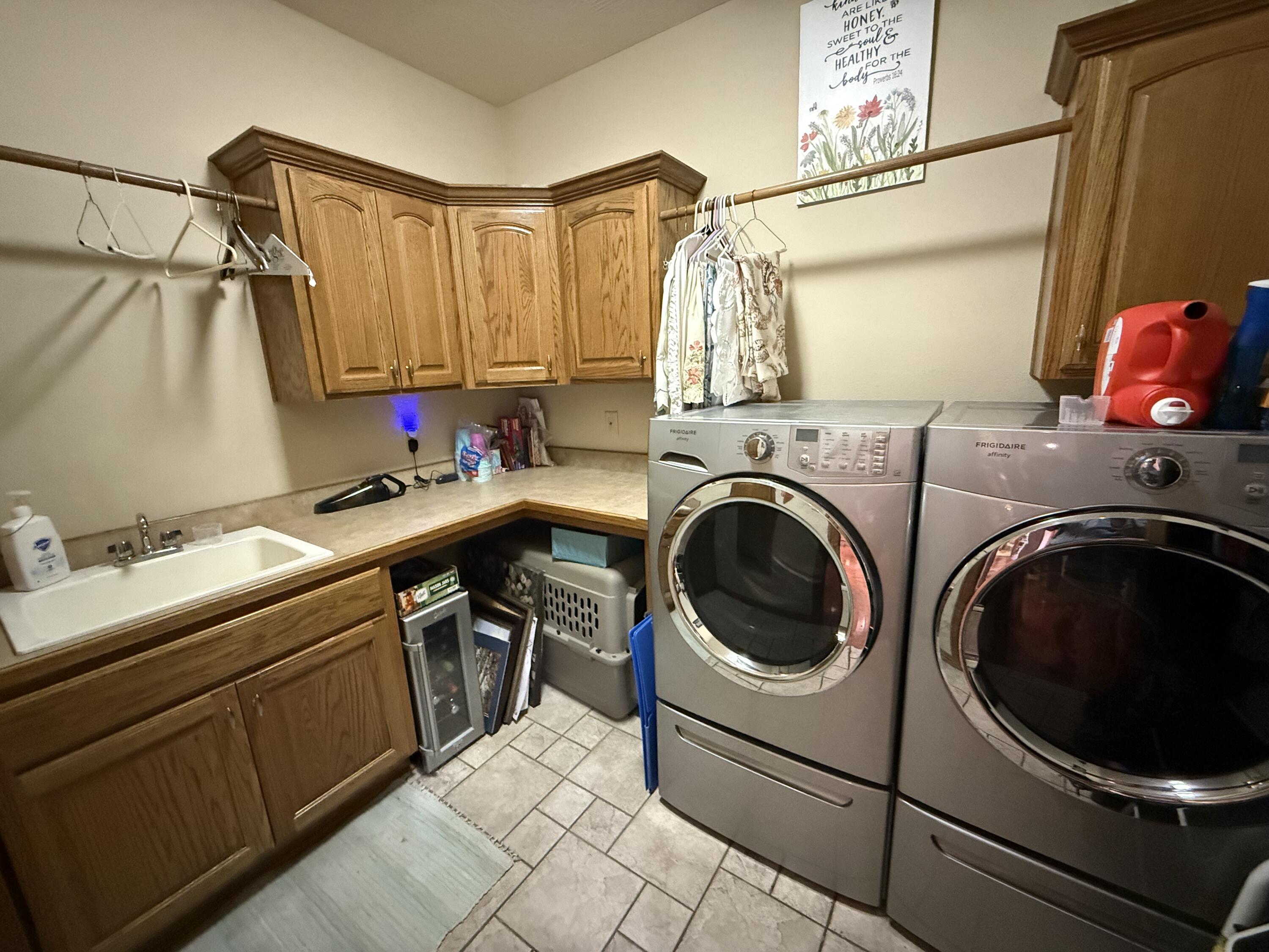 1008 West Glacier Court Property Photo 28