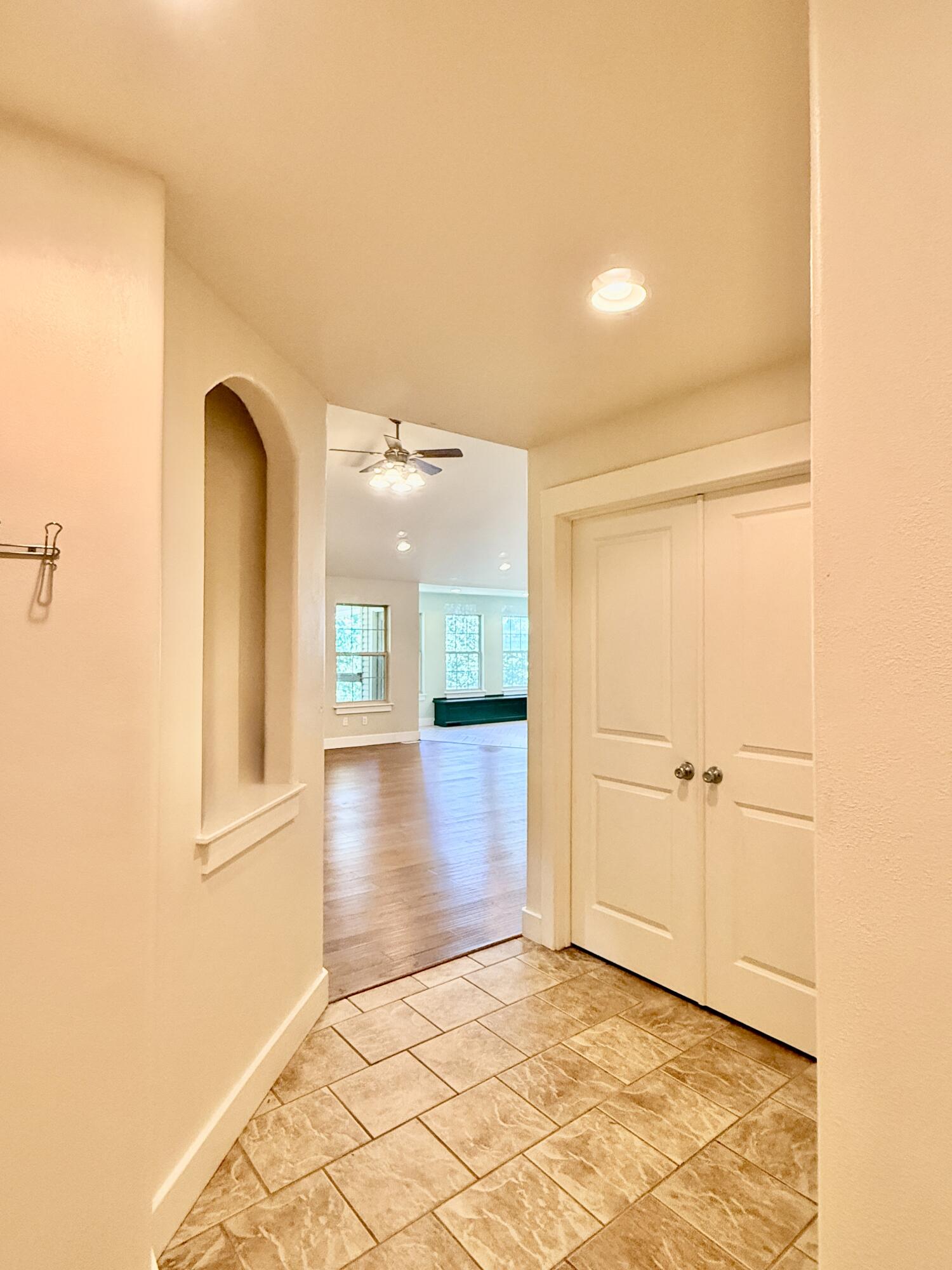 17675 Hazel Crest Lane Property Photo 6
