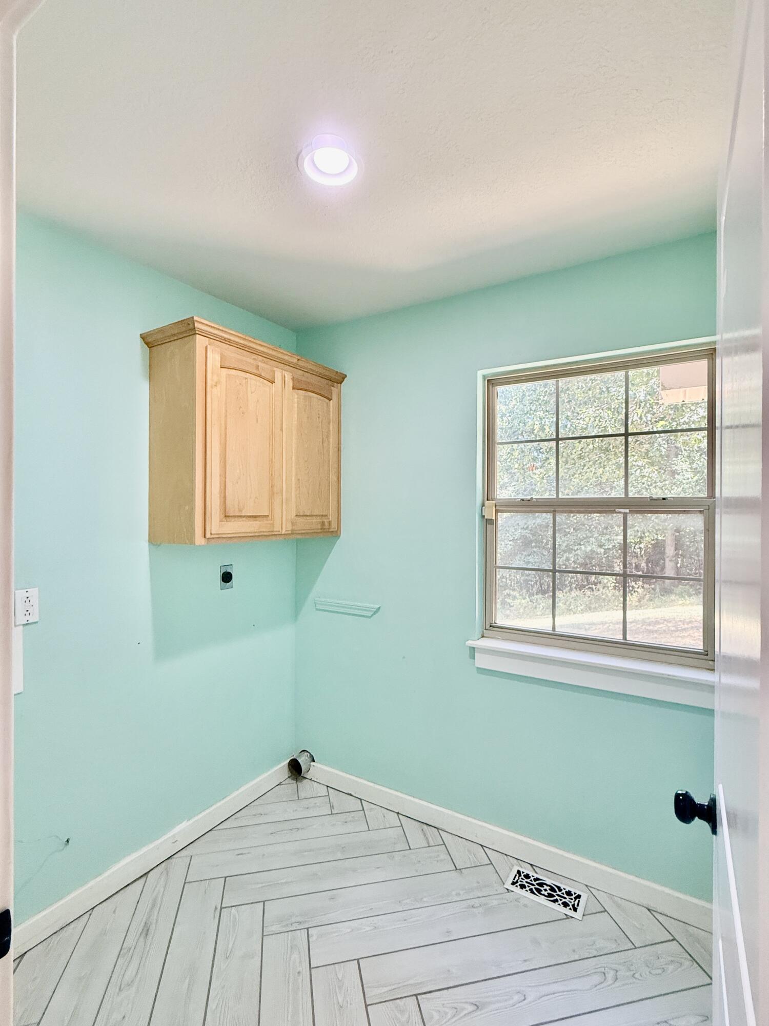 17675 Hazel Crest Lane Property Photo 12