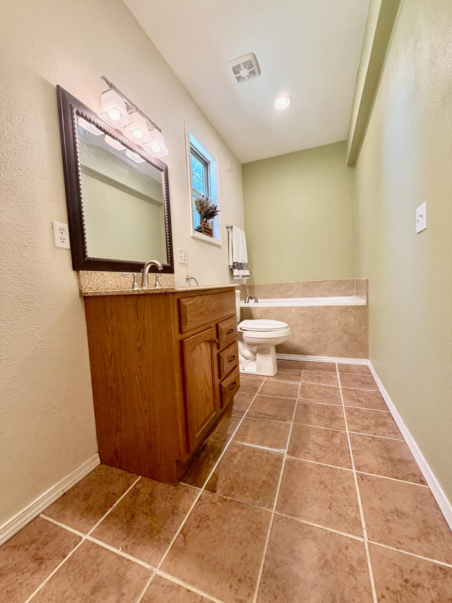 17675 Hazel Crest Lane Property Photo 22