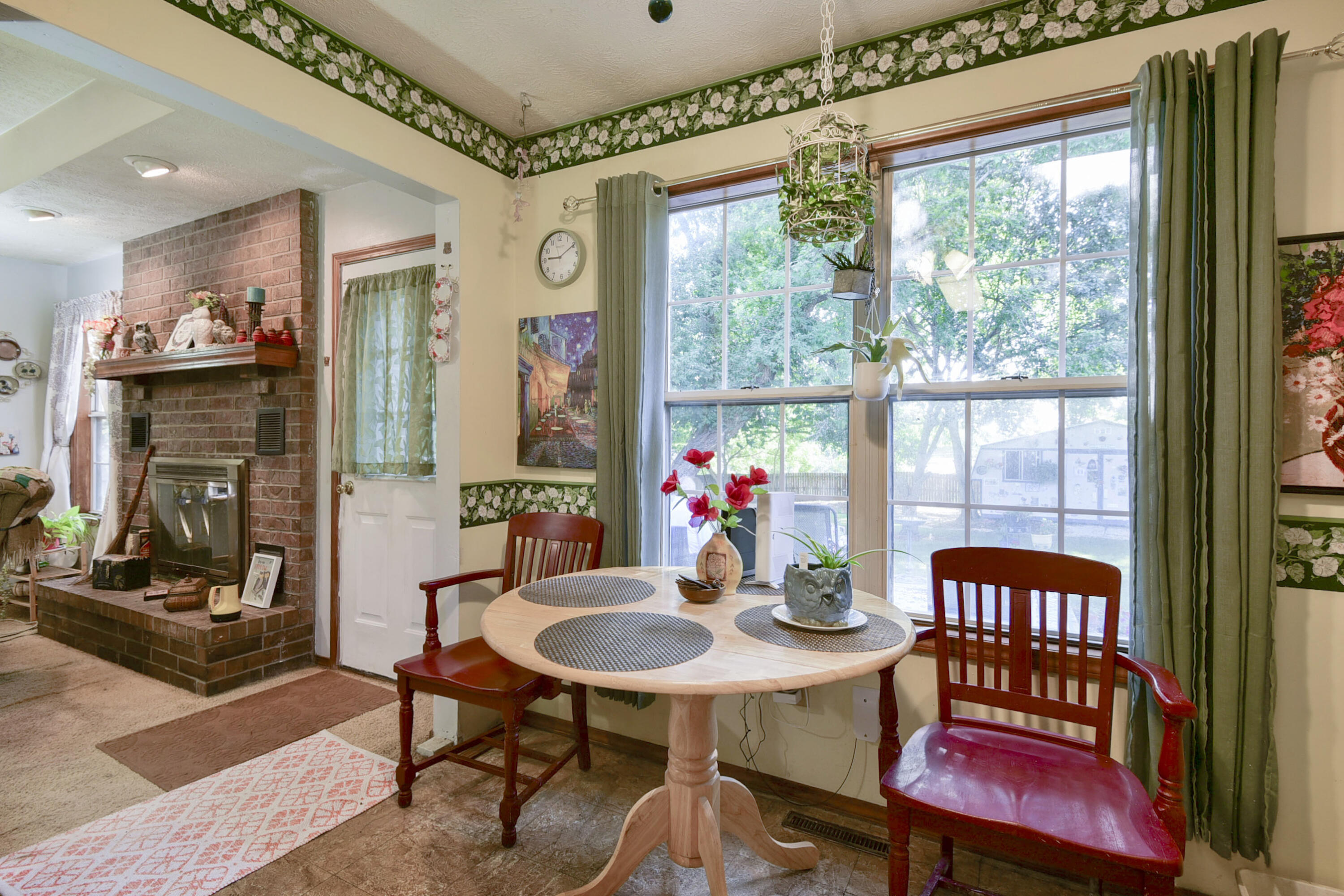 3602 South Linden Avenue Property Photo 8