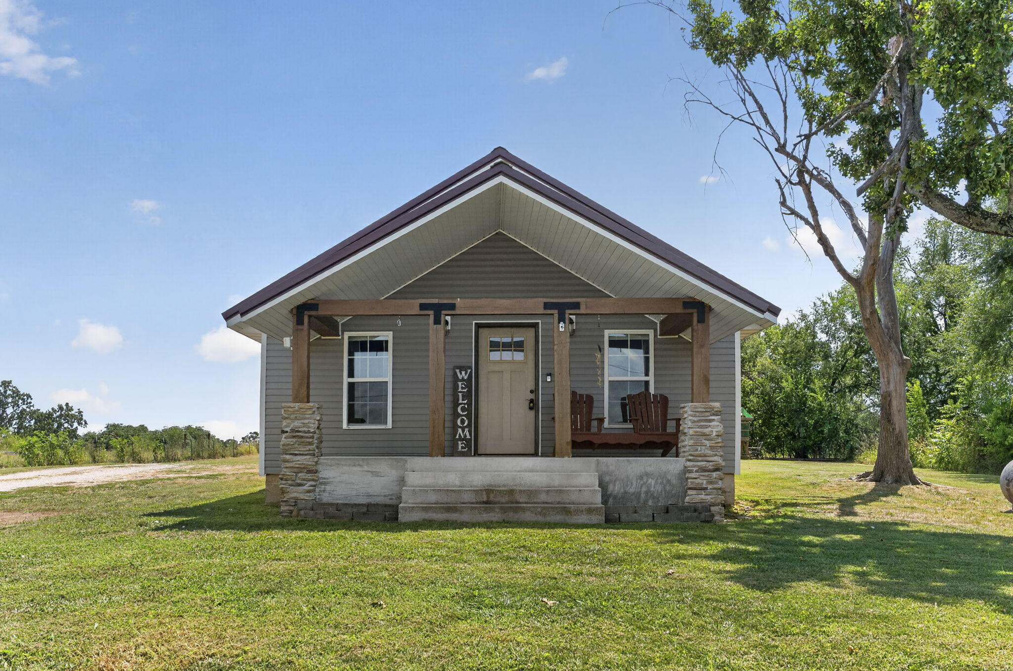1548 State Highway Ff Property Photo 2