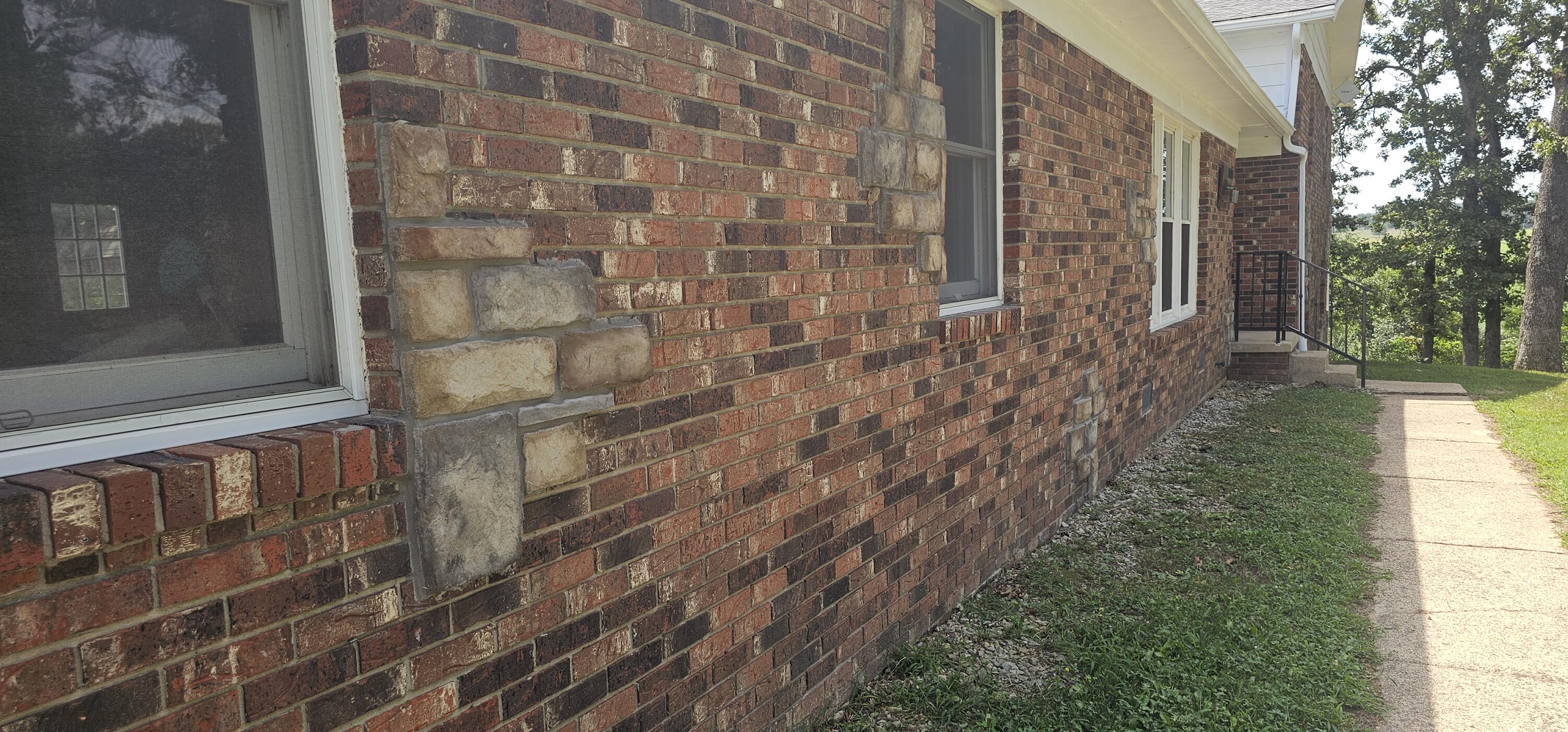 7810 State Route W Property Photo 4