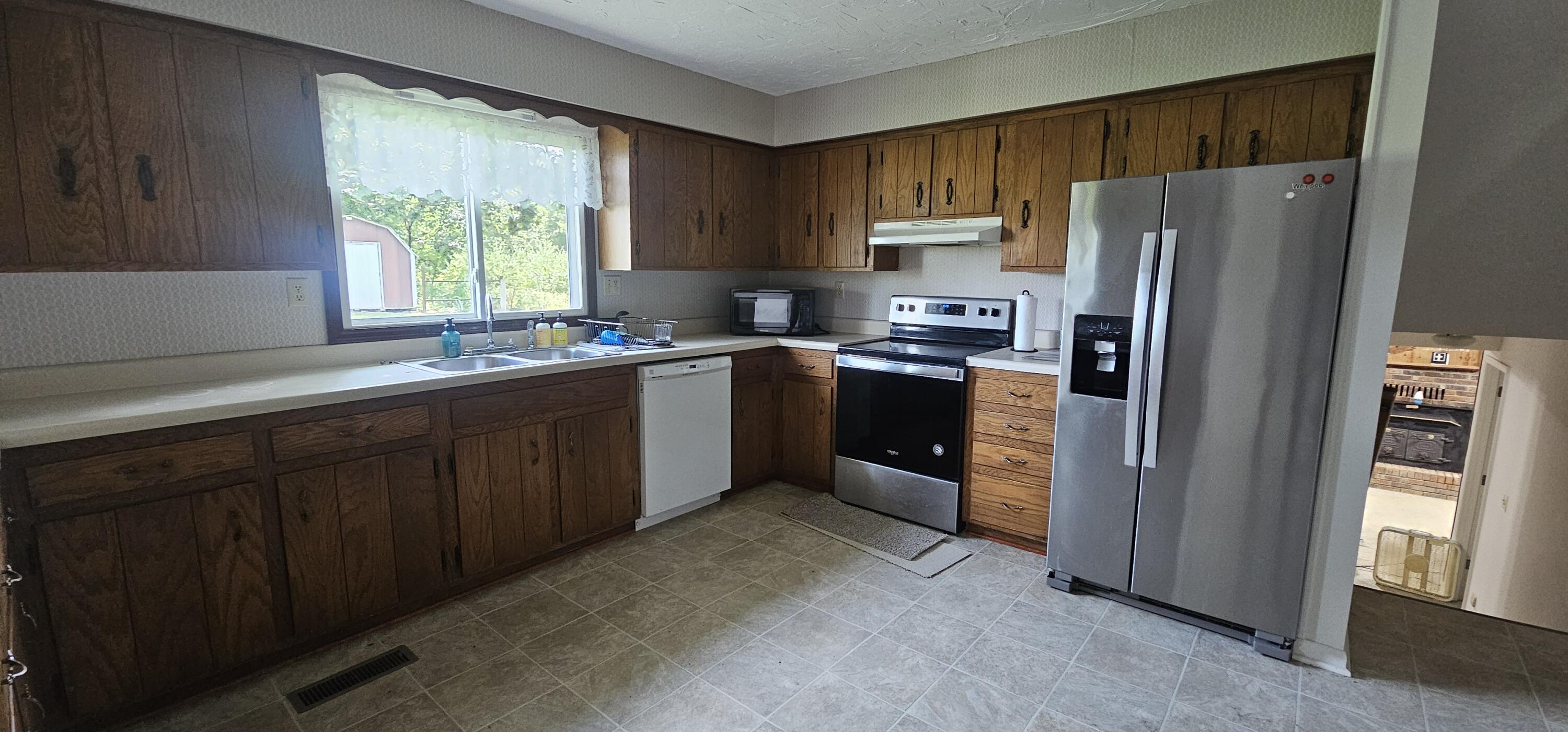 7810 State Route W Property Photo 12