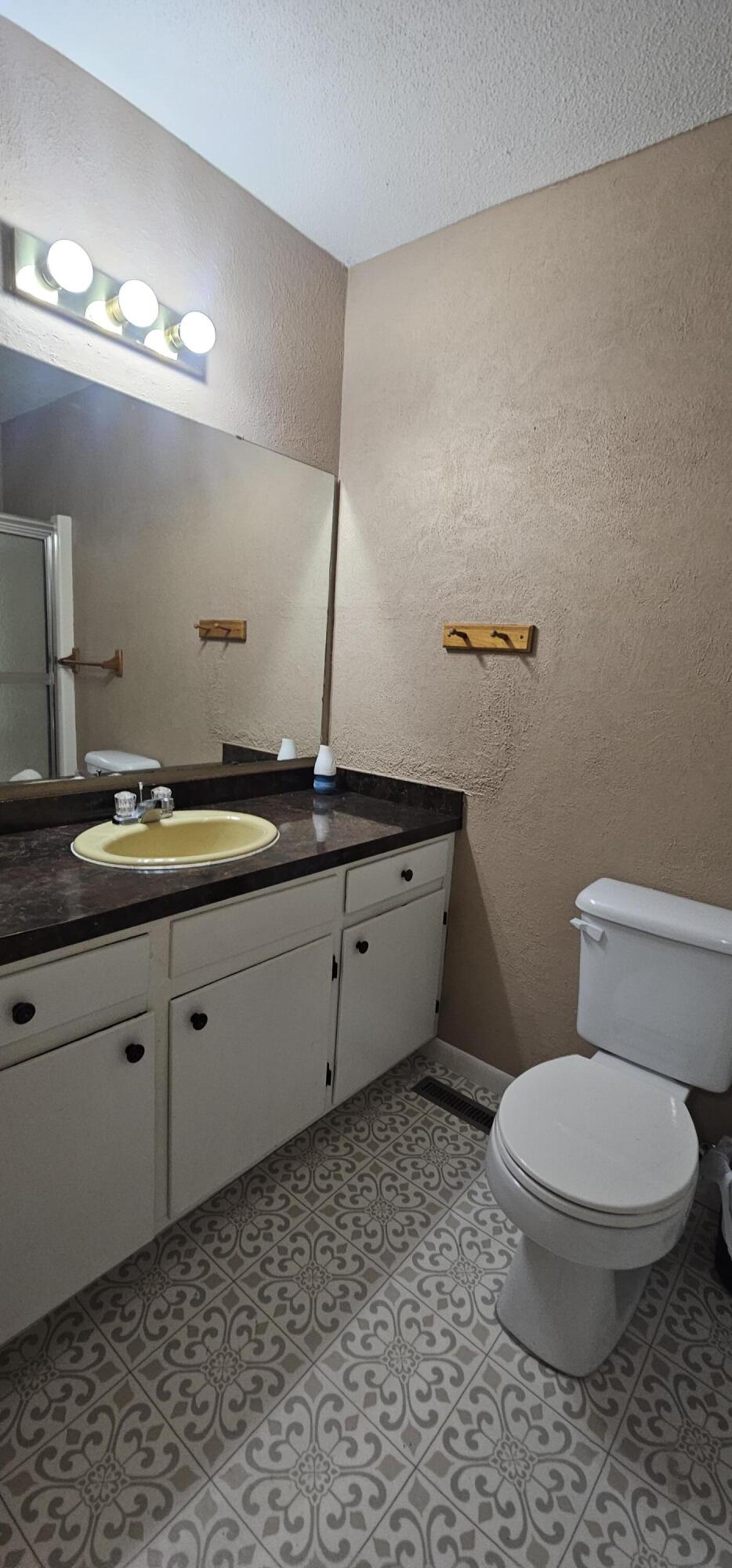 7810 State Route W Property Photo 17