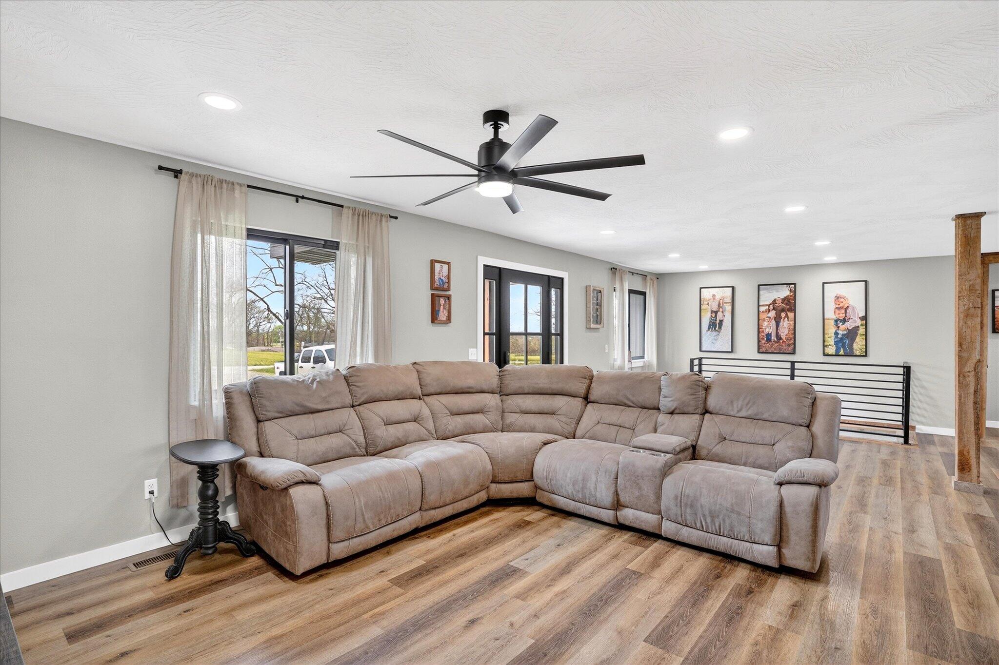 493 Spring Creek Road Property Photo 11