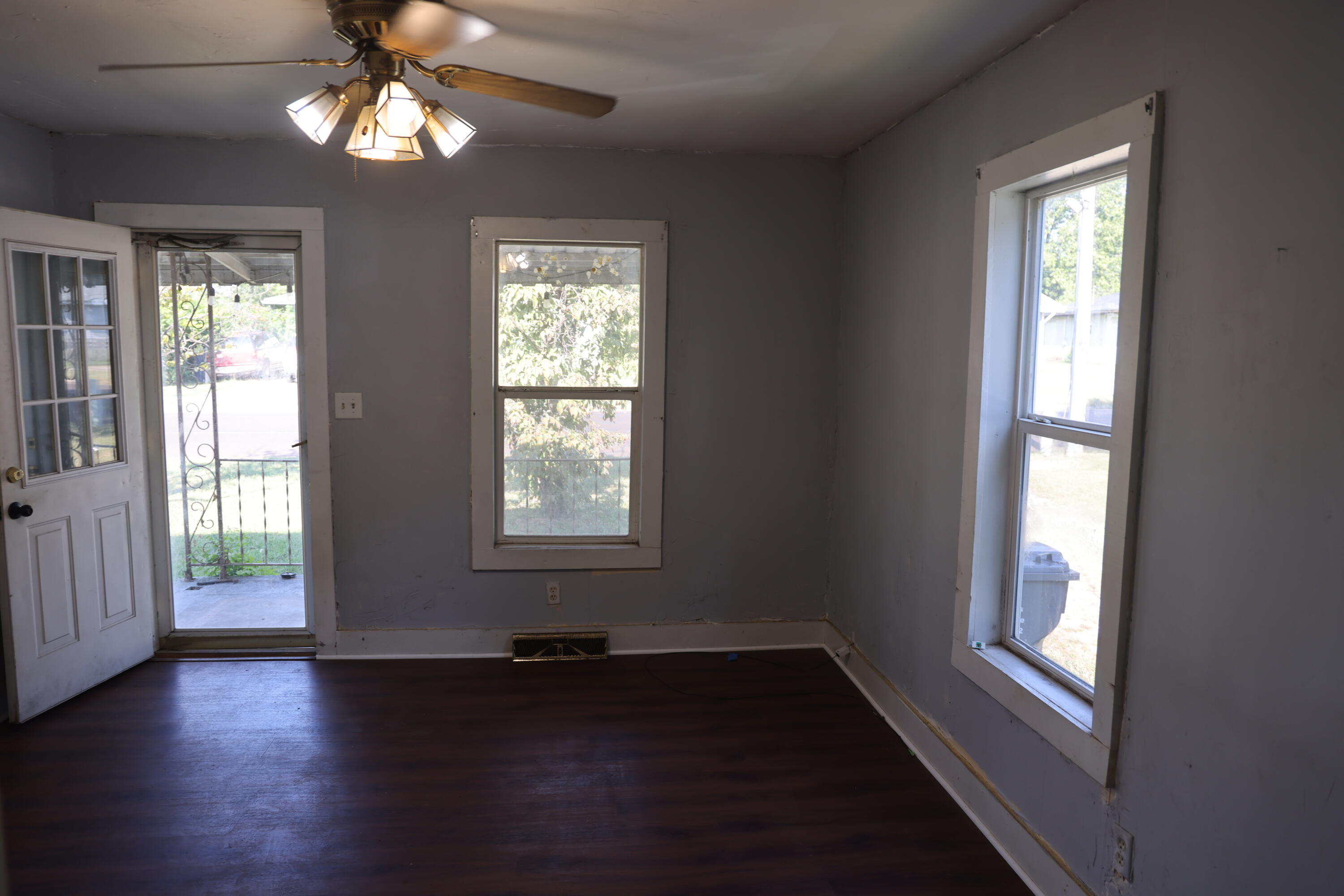 1020 North West Avenue Property Photo 8
