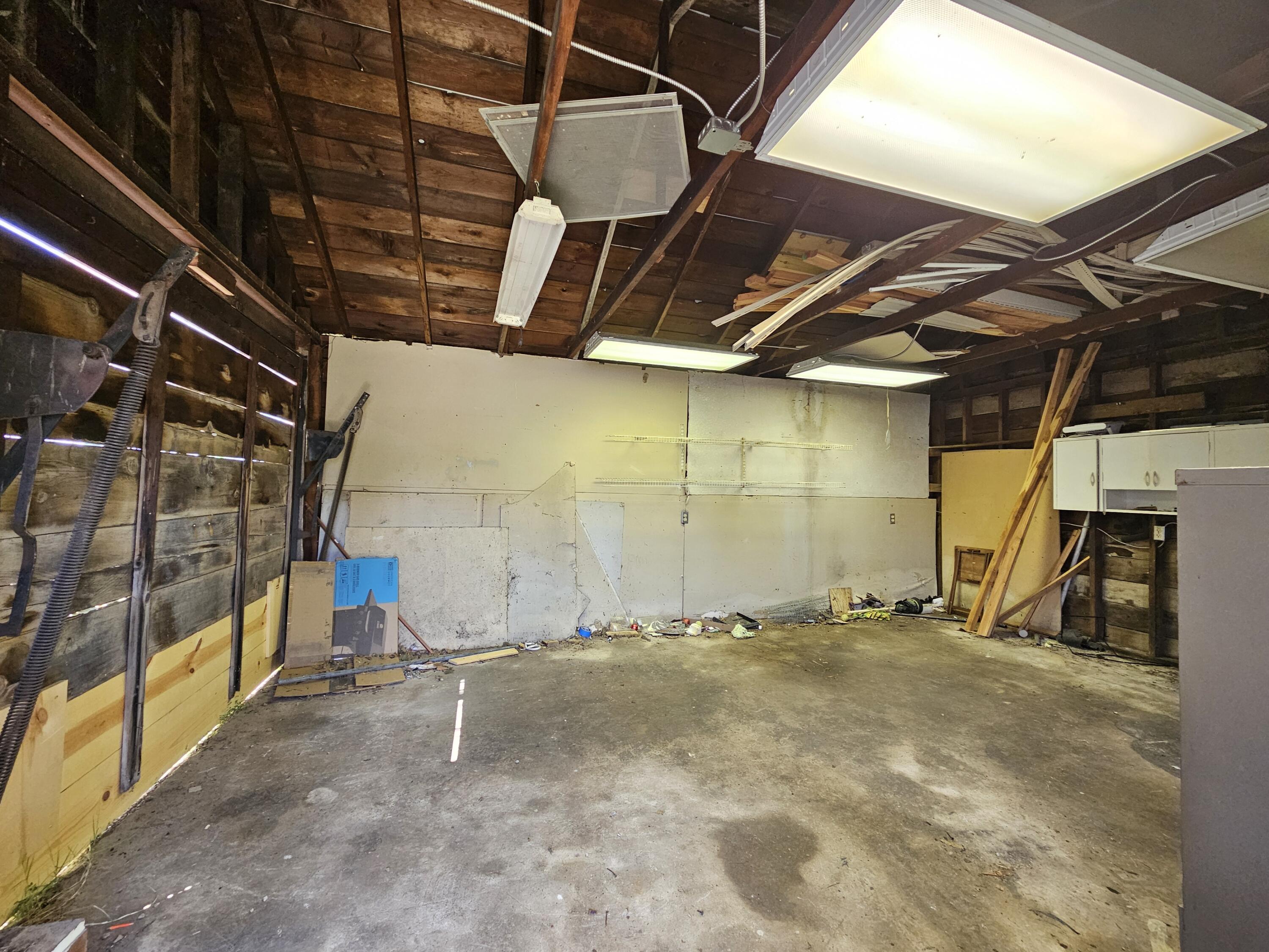 1020 North West Avenue Property Photo 32