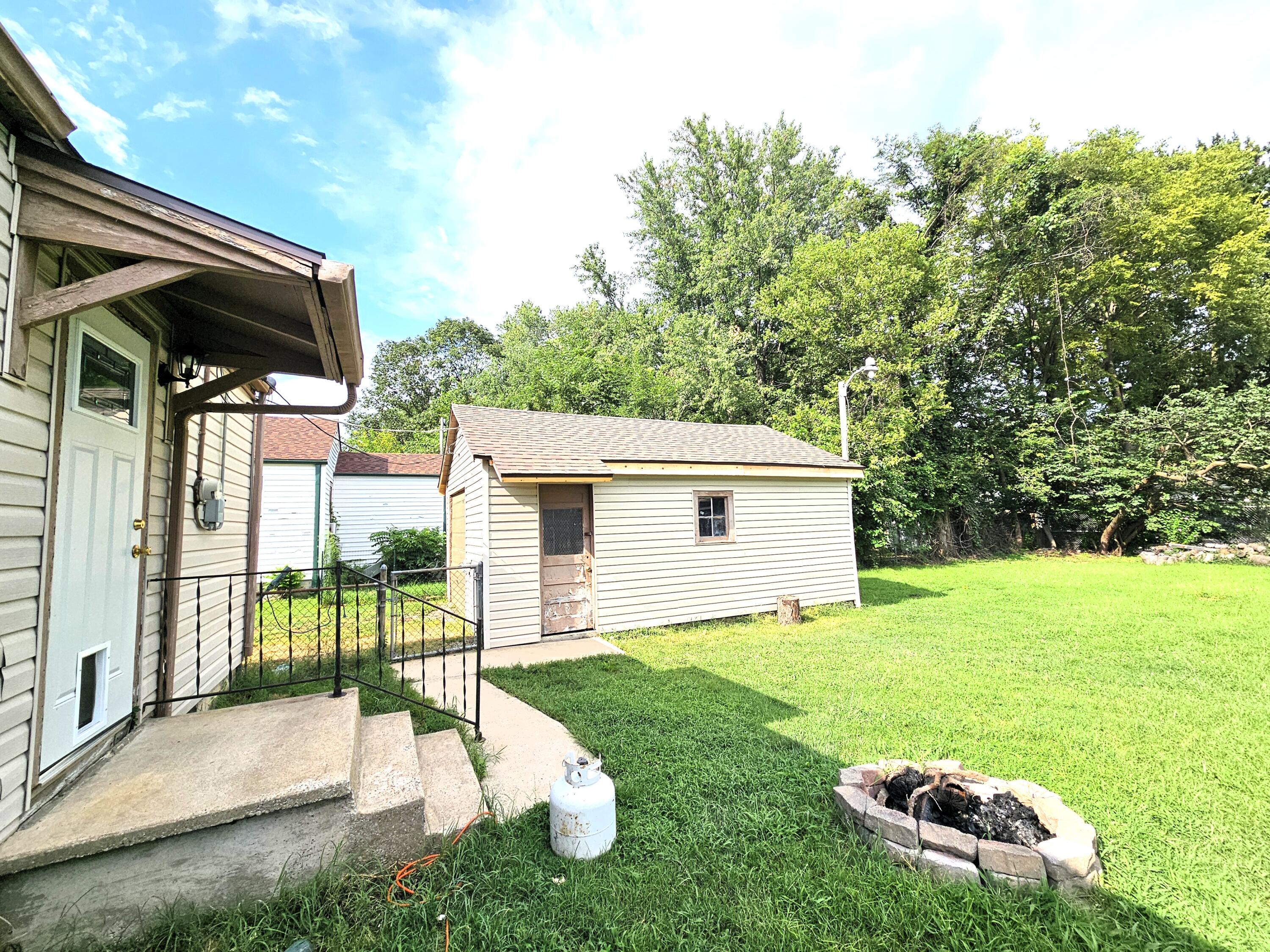 1020 North West Avenue Property Photo 33