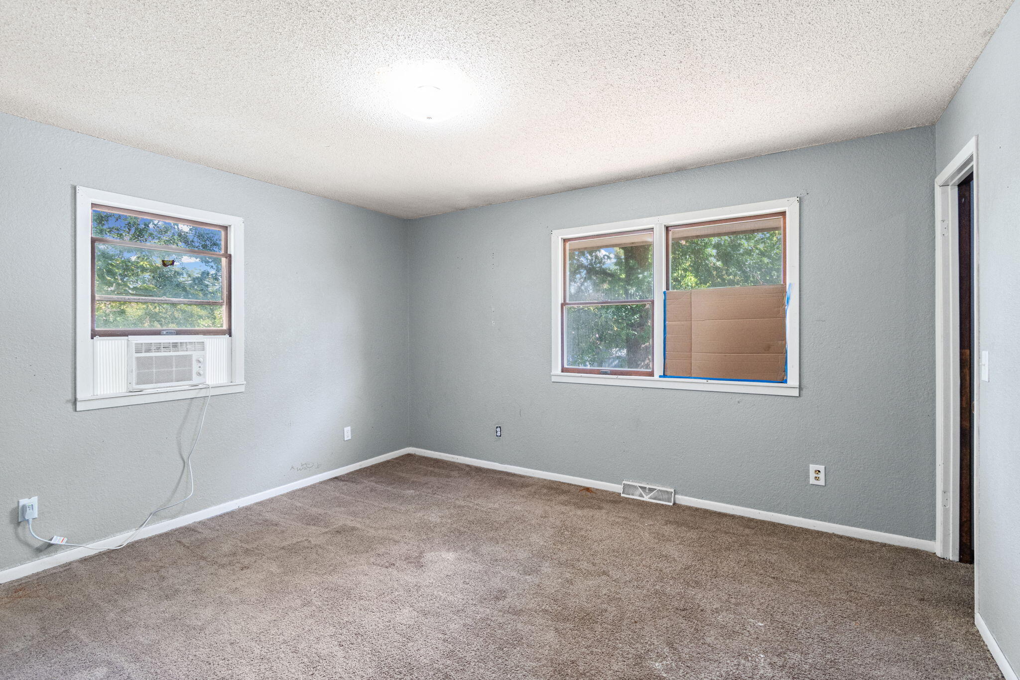 116 West Marshall Street Property Photo 17
