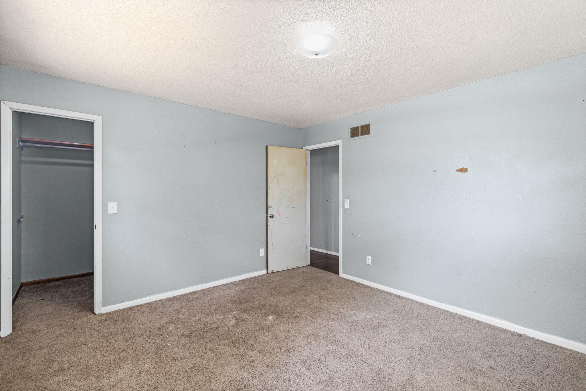 116 West Marshall Street Property Photo 17