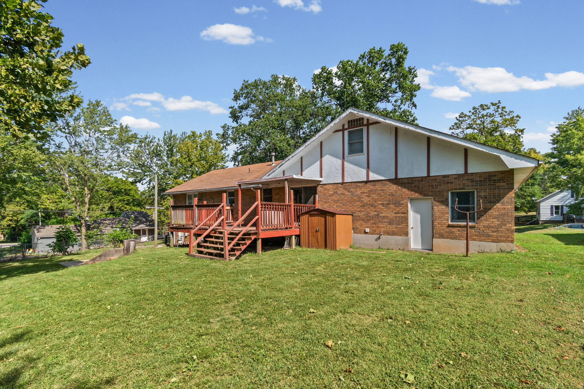 116 West Marshall Street Property Photo 37