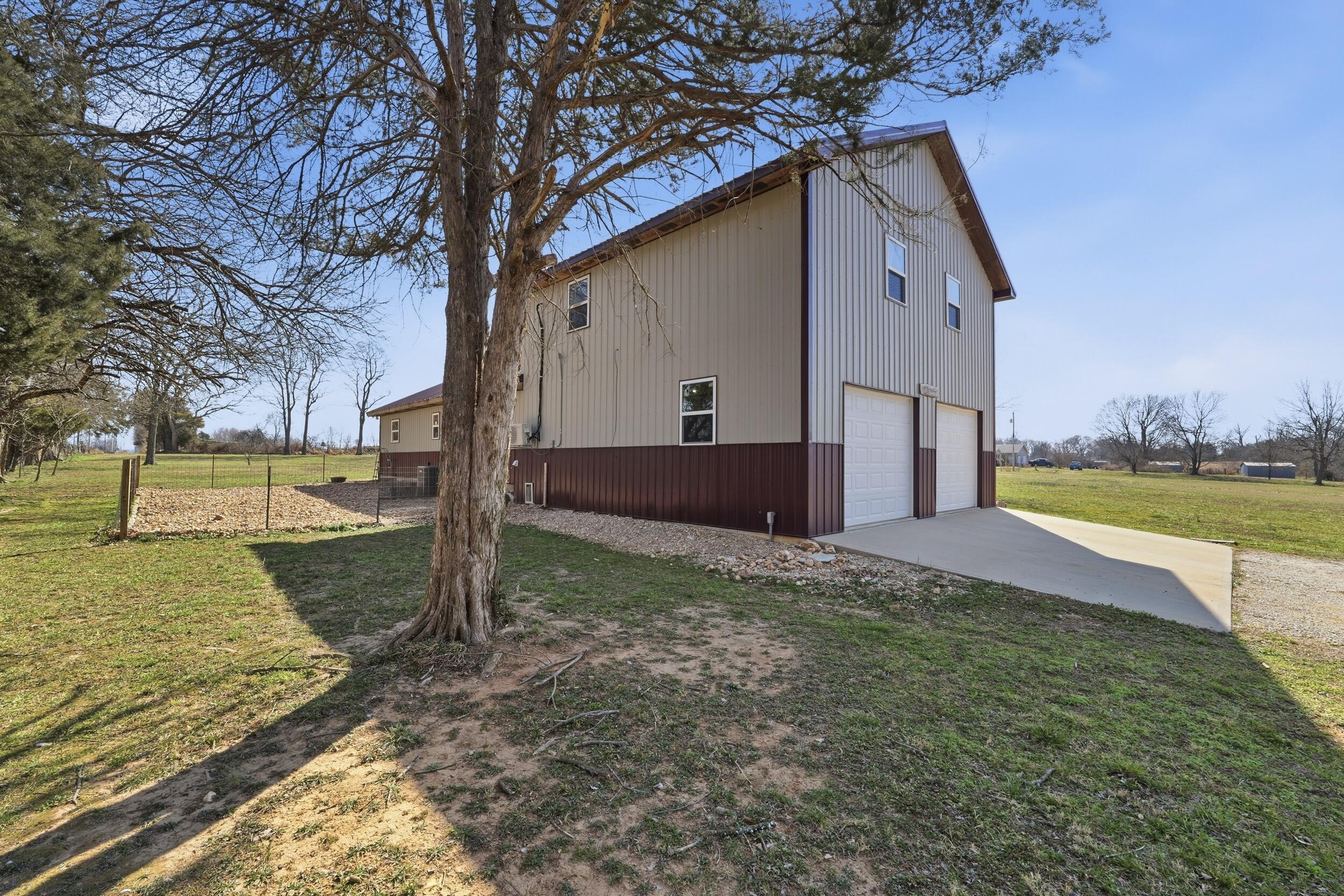 8586 Farm Road 2230 Property Photo 5
