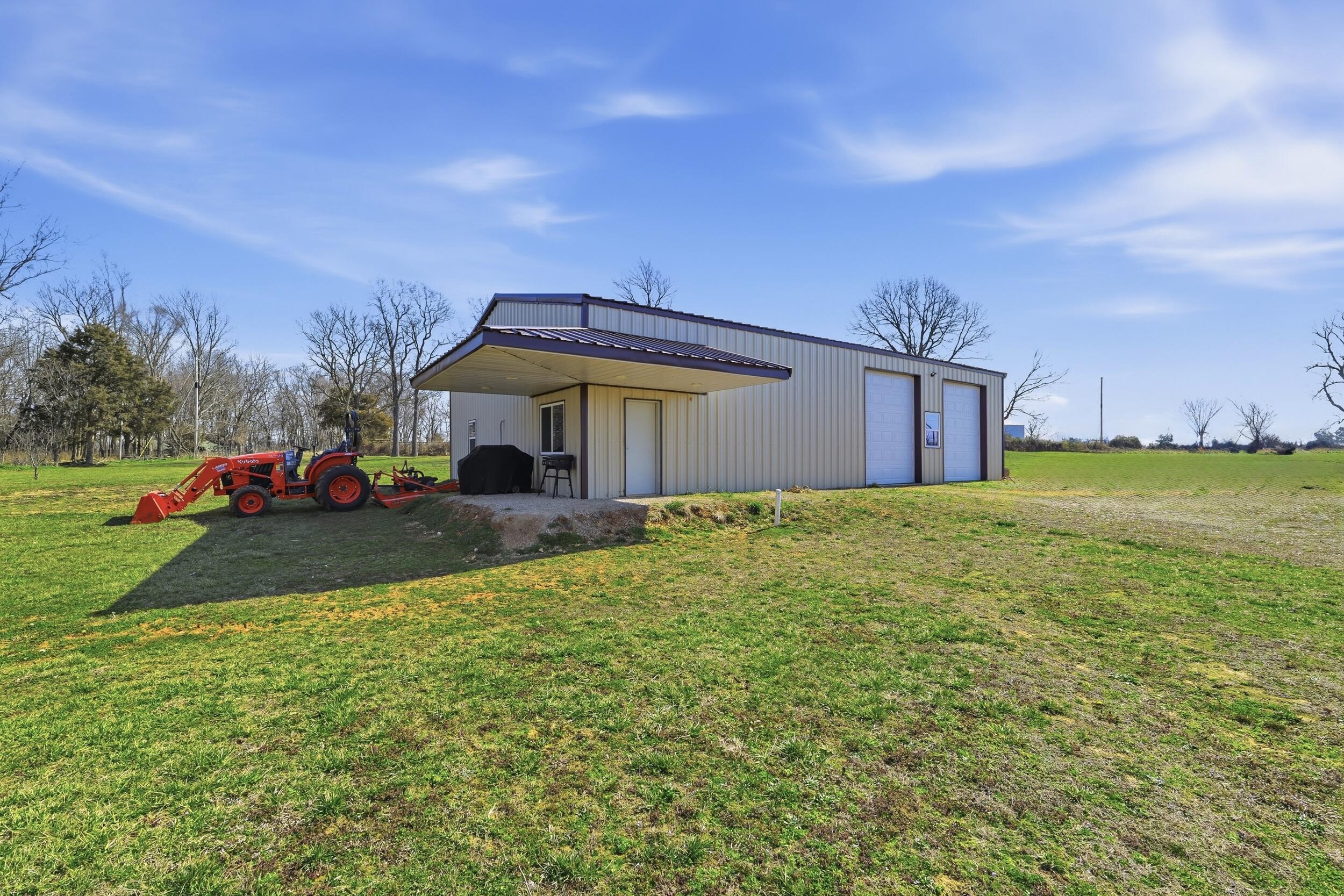 8586 Farm Road 2230 Property Photo 26