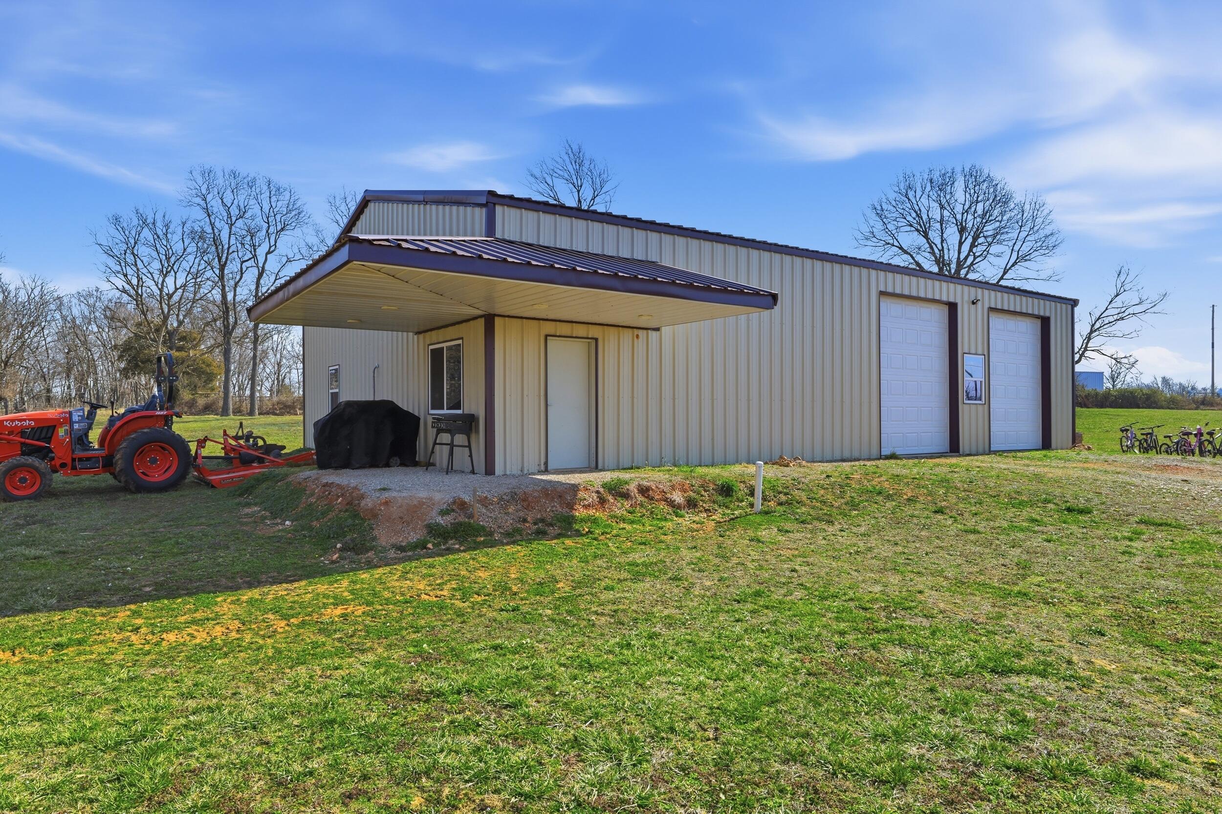 8586 Farm Road 2230 Property Photo 27
