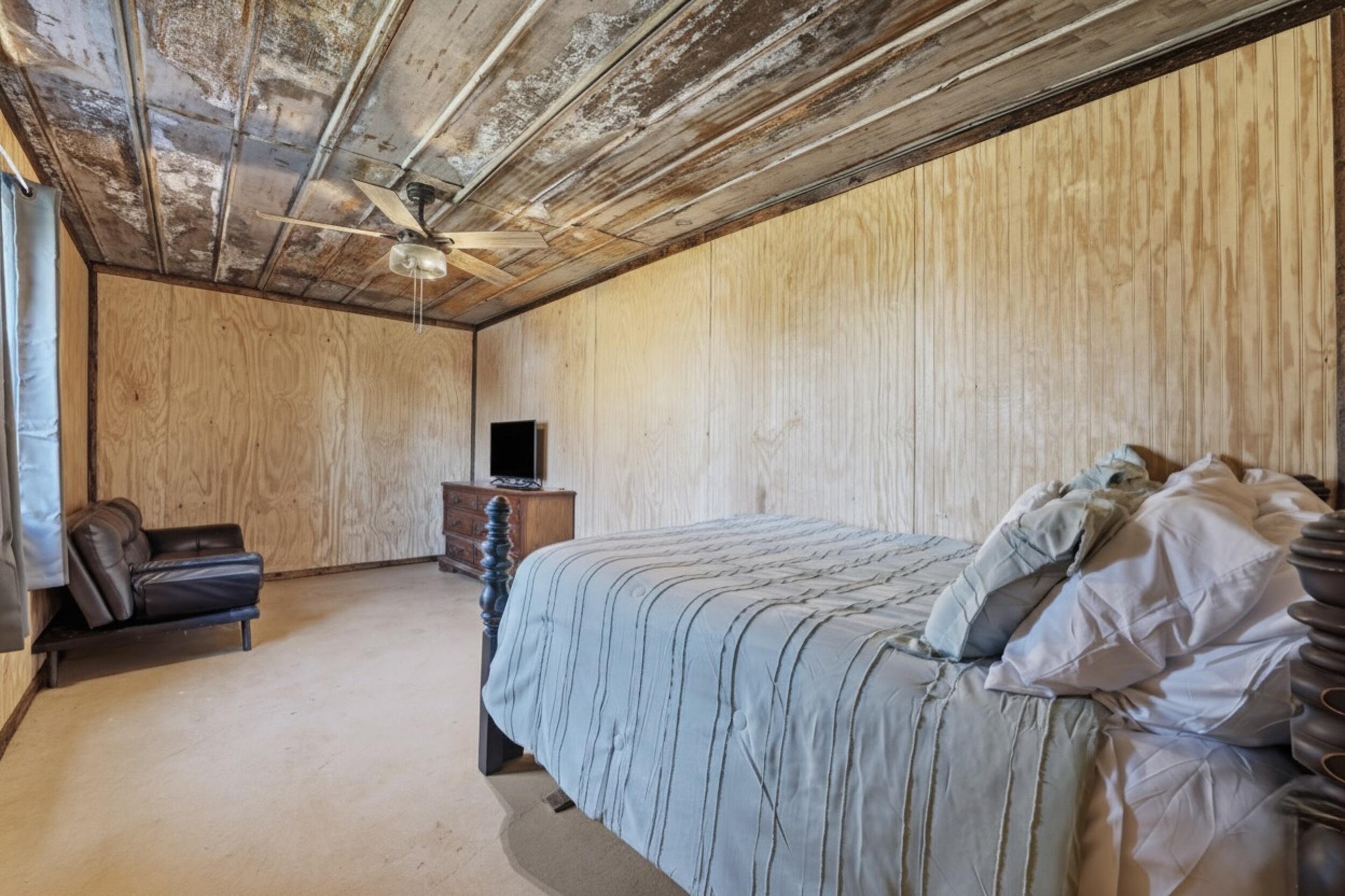 8586 Farm Road 2230 Property Photo 34