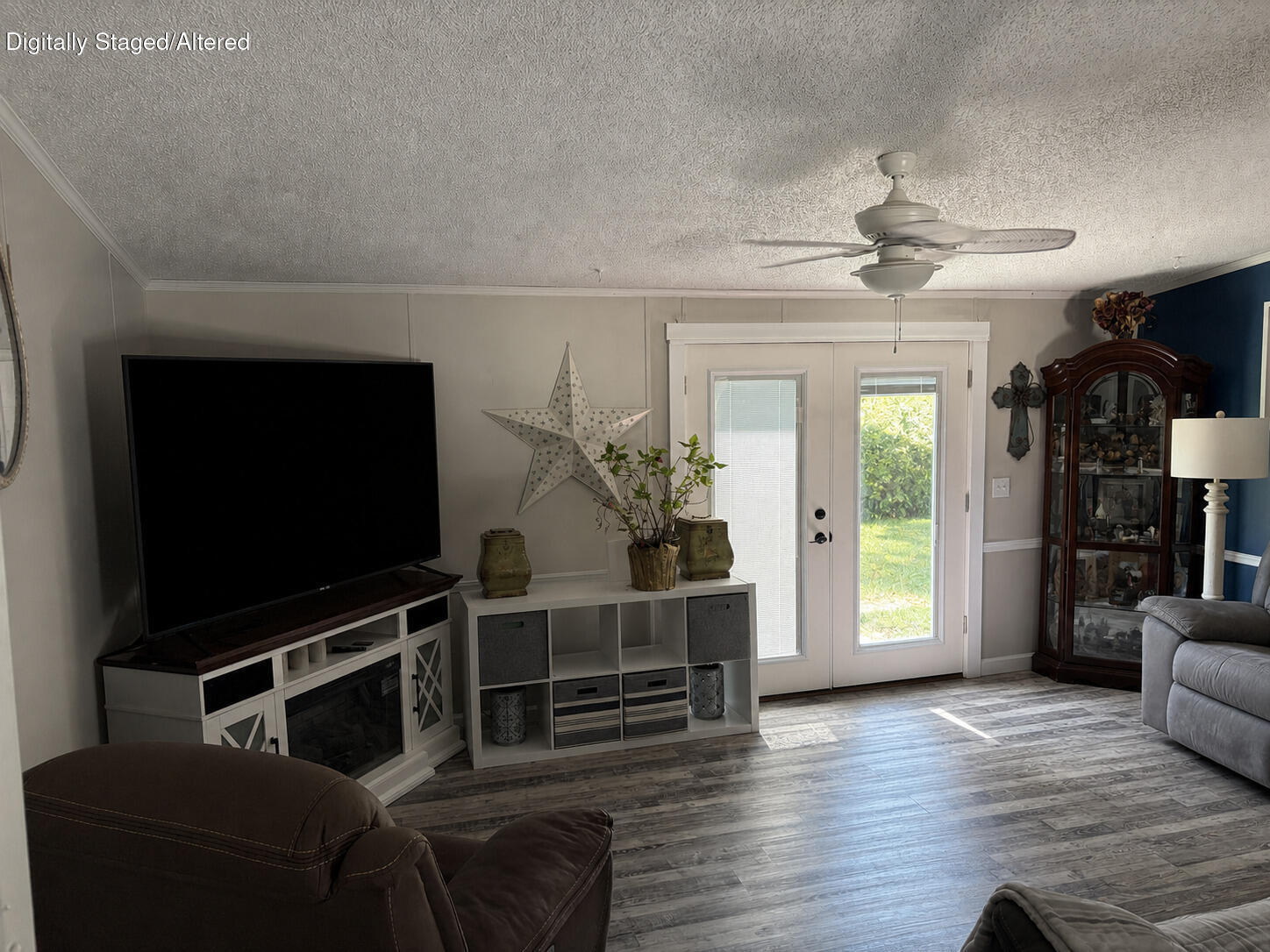 2496 Mills Road Property Photo 9