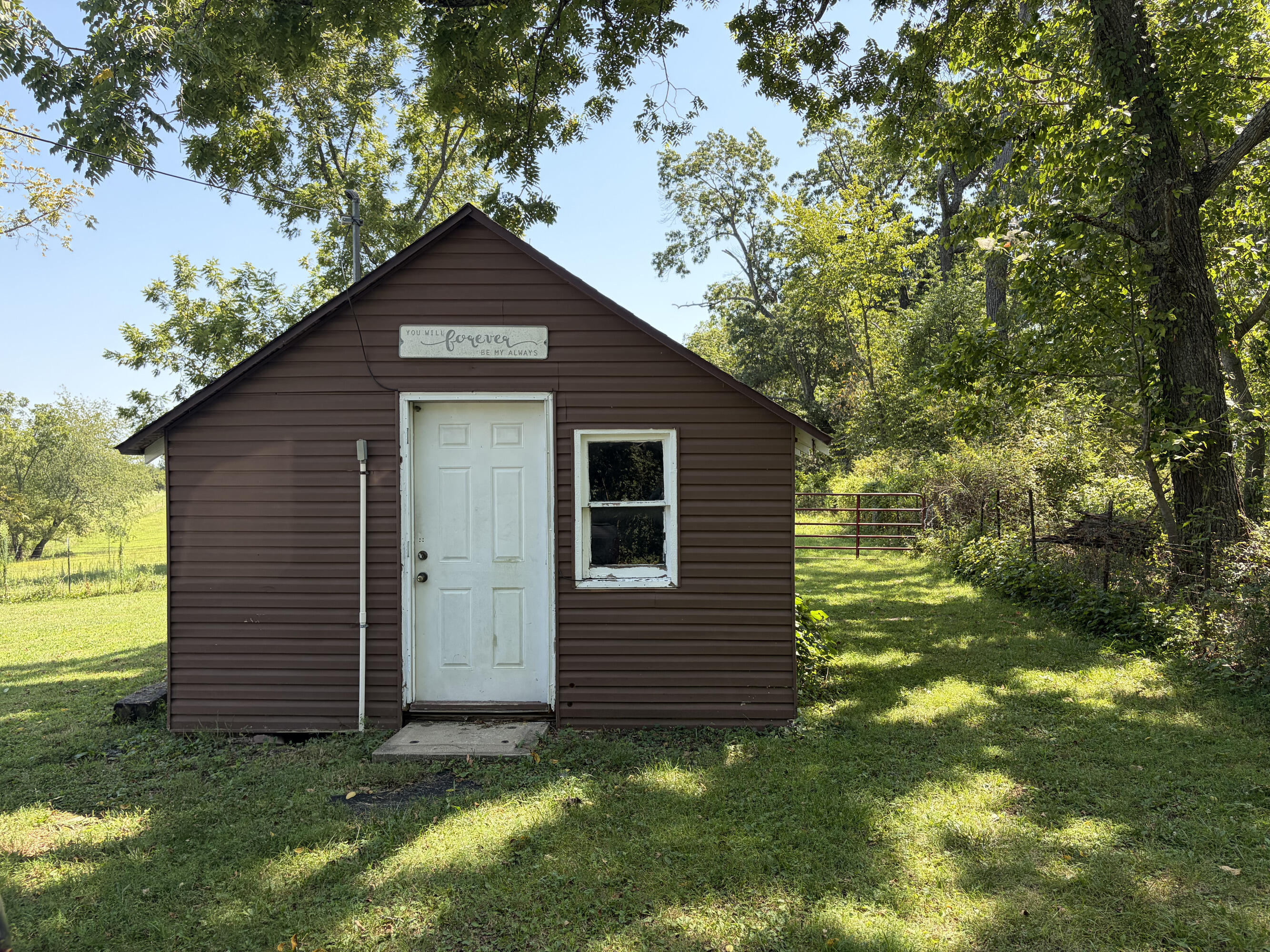 2496 Mills Road Property Photo 18