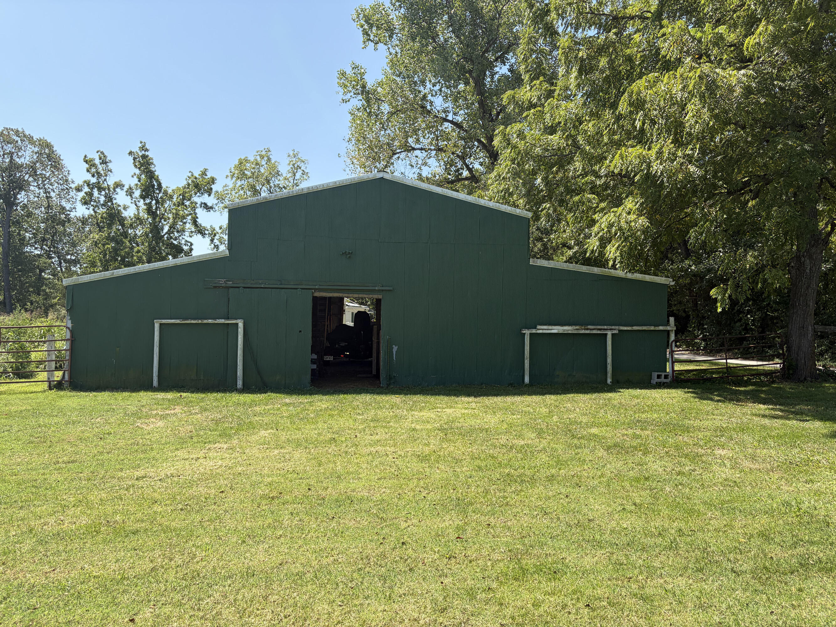 2496 Mills Road Property Photo 21