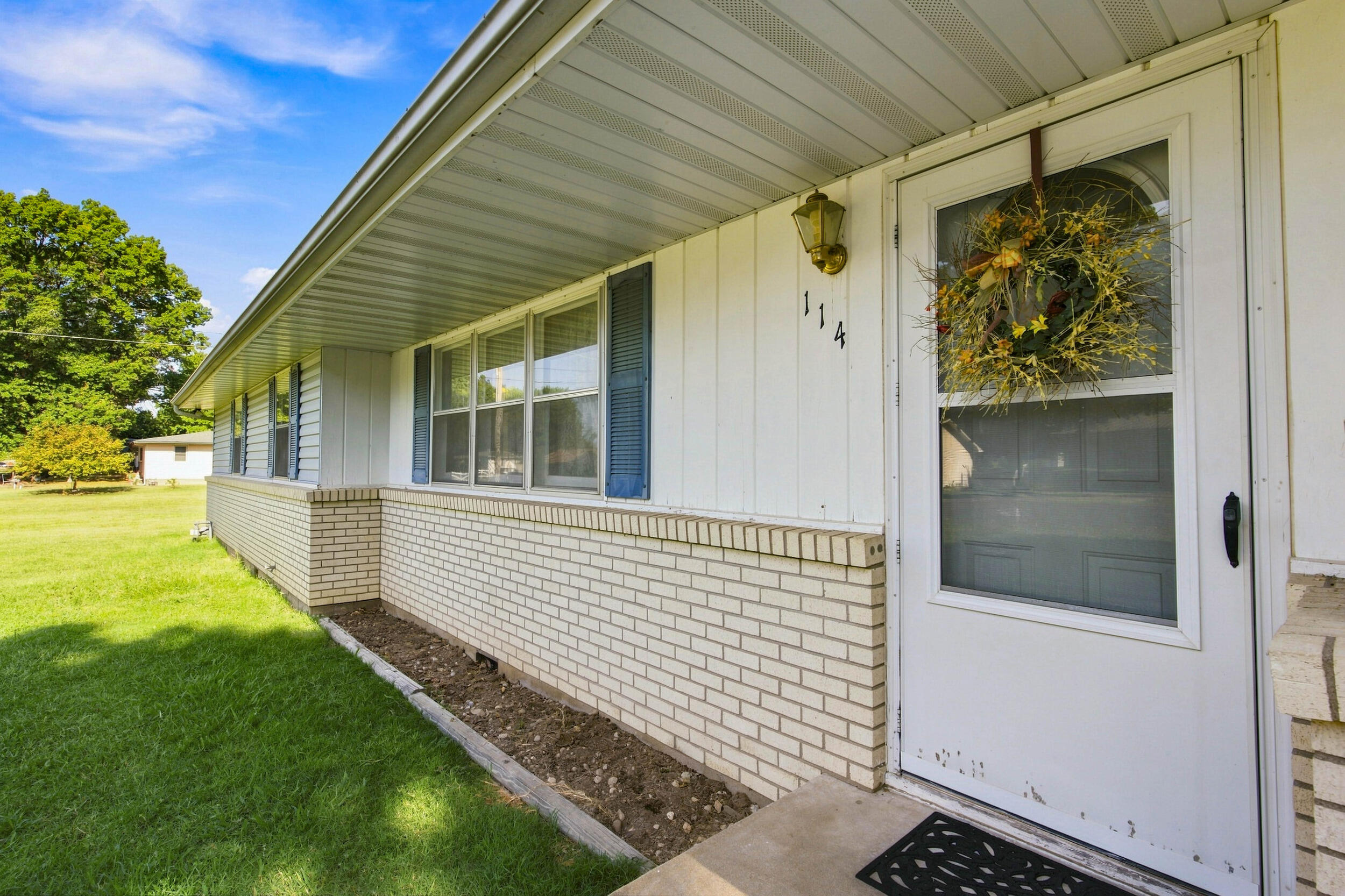 114 Melody Lane Property Photo 4