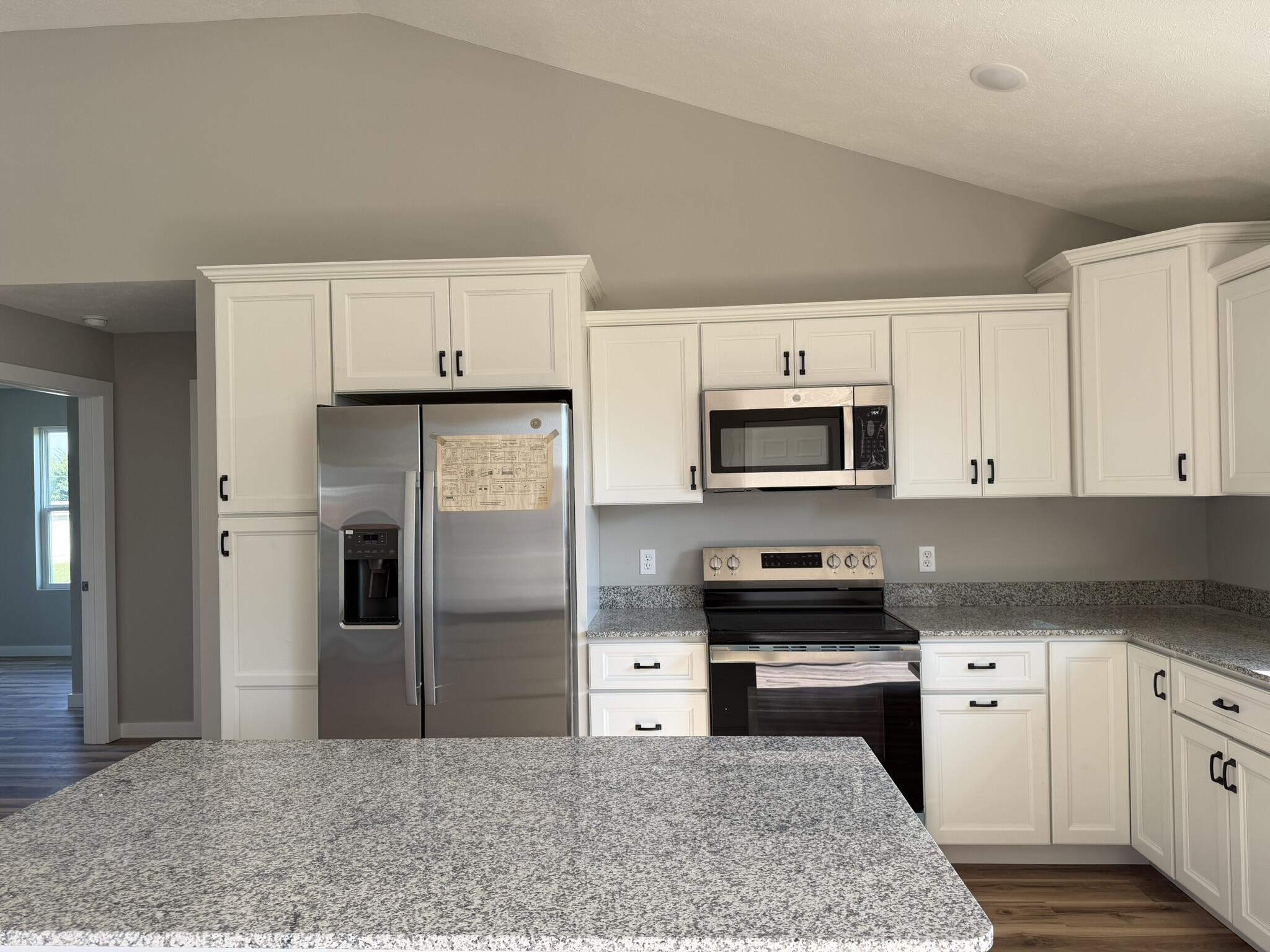 824 Birch Street Property Photo 7