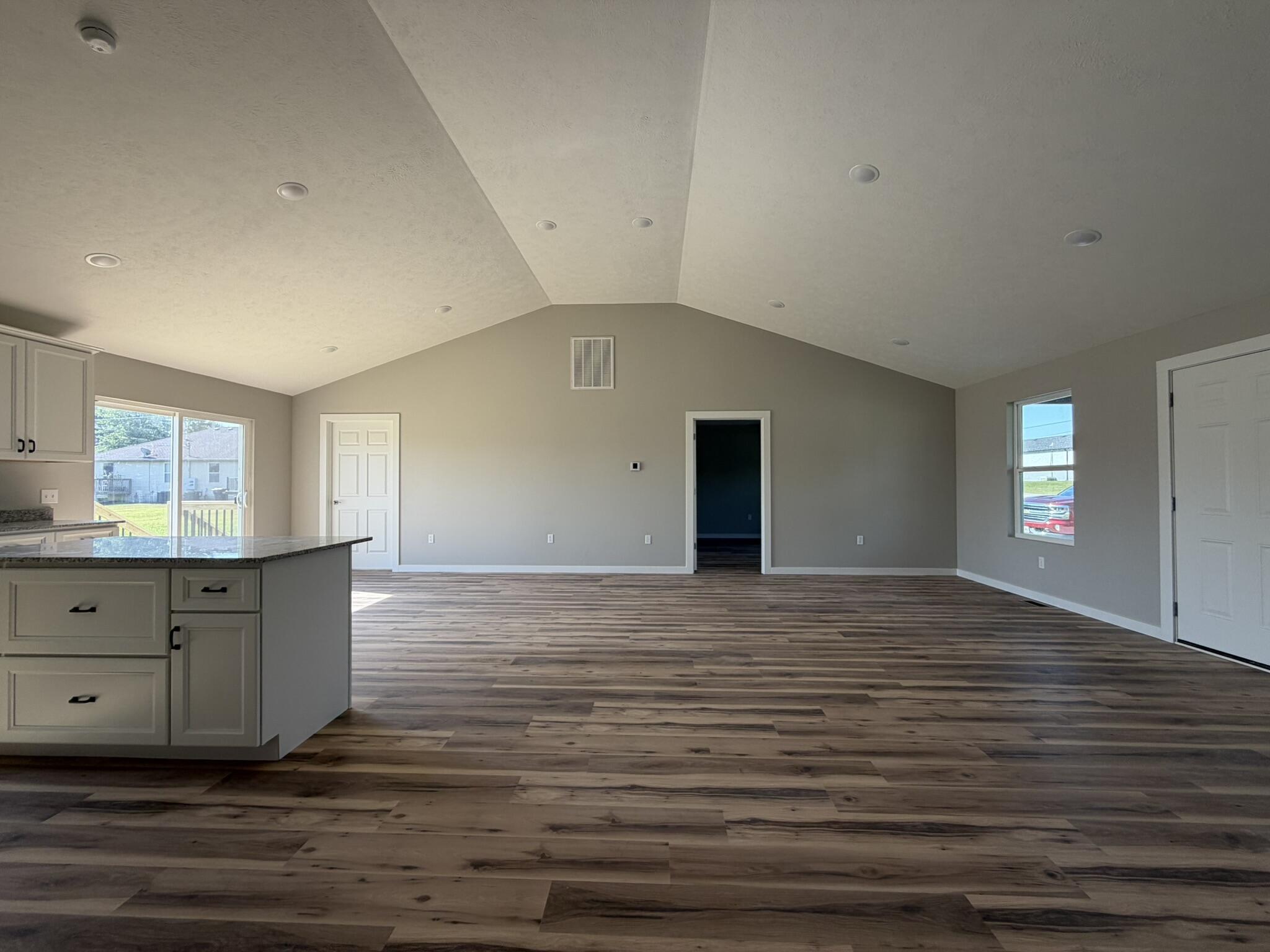 824 Birch Street Property Photo 8
