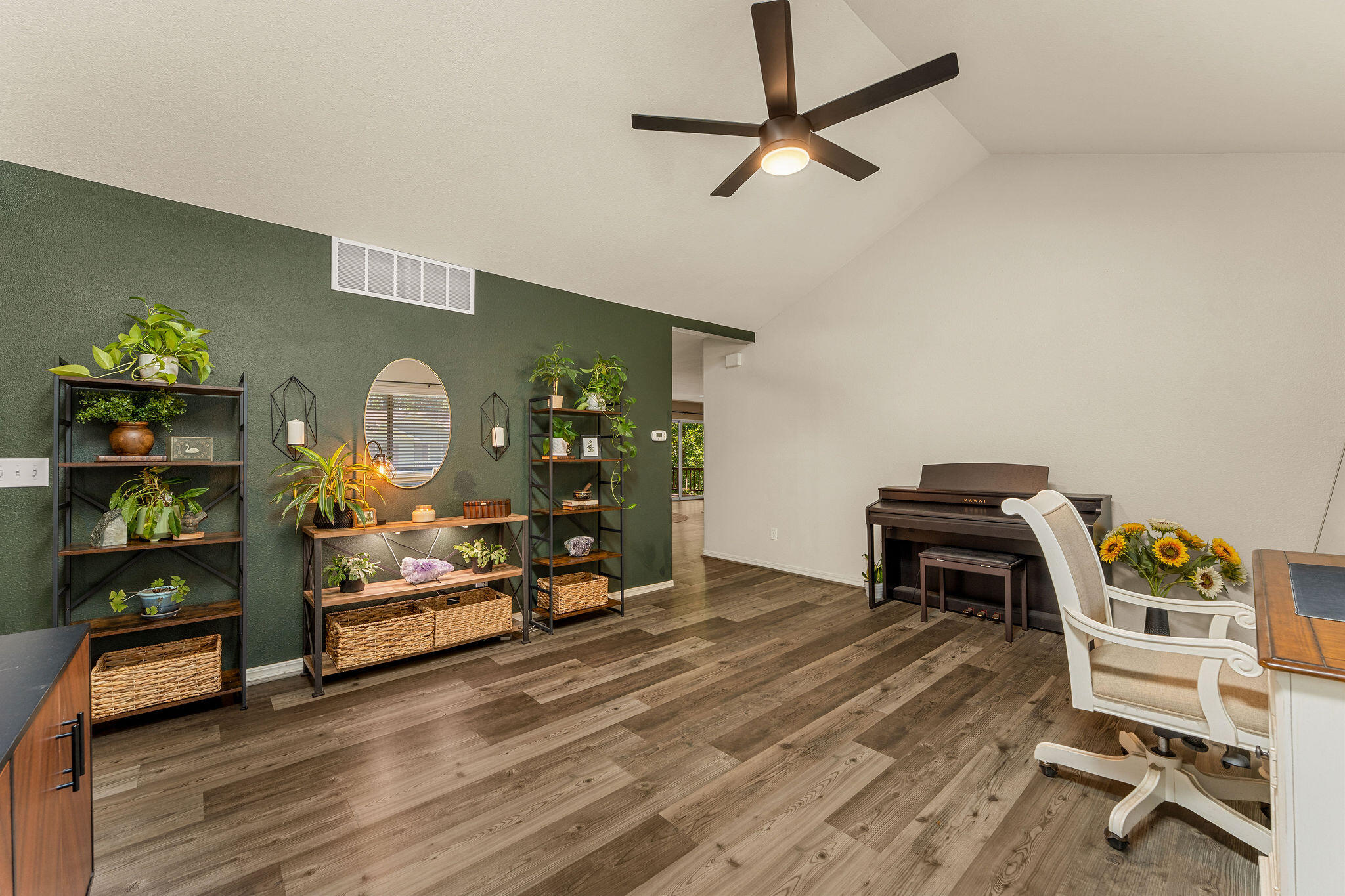 71 Queensberry Drive Property Photo 11