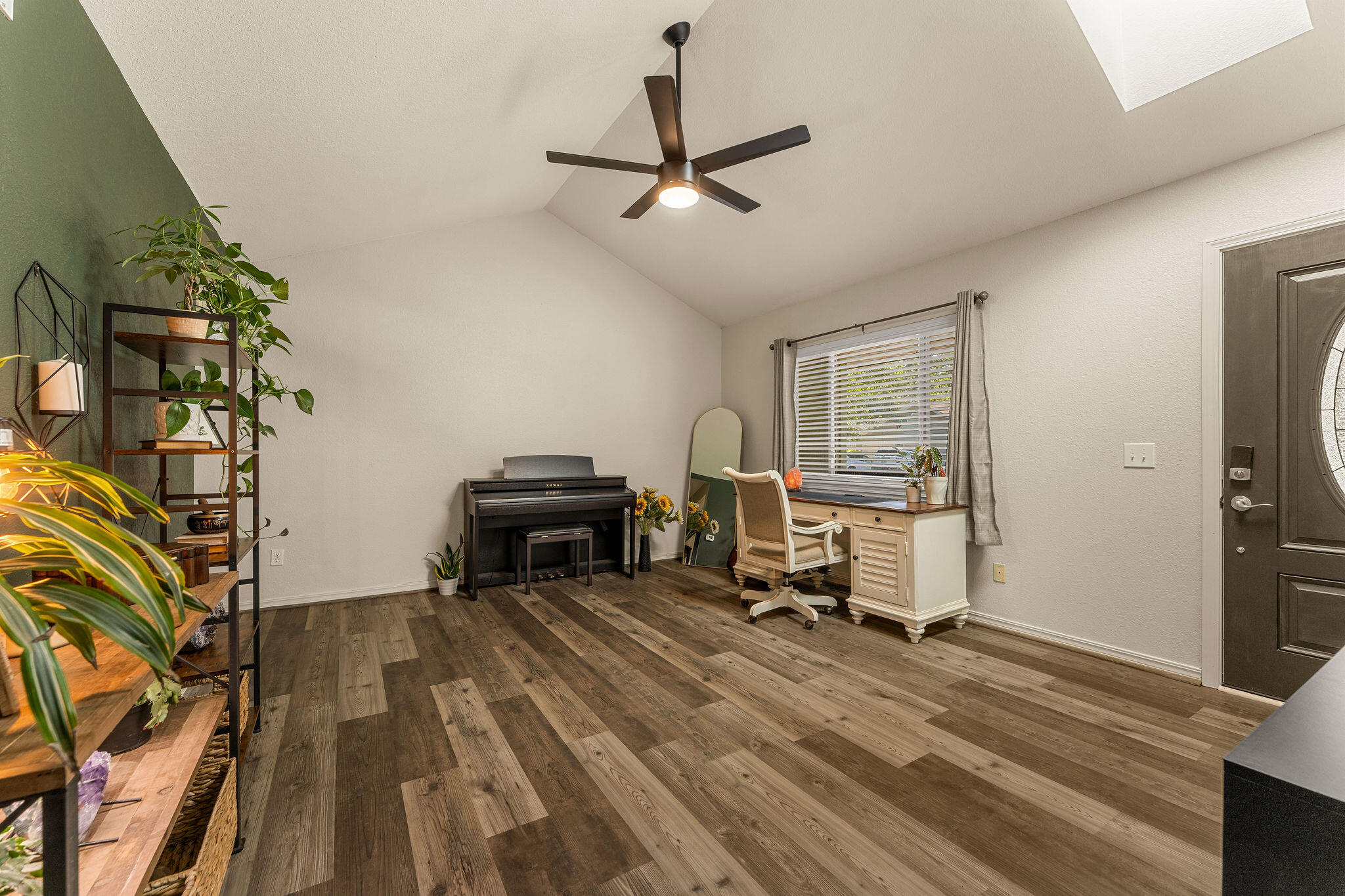71 Queensberry Drive Property Photo 12