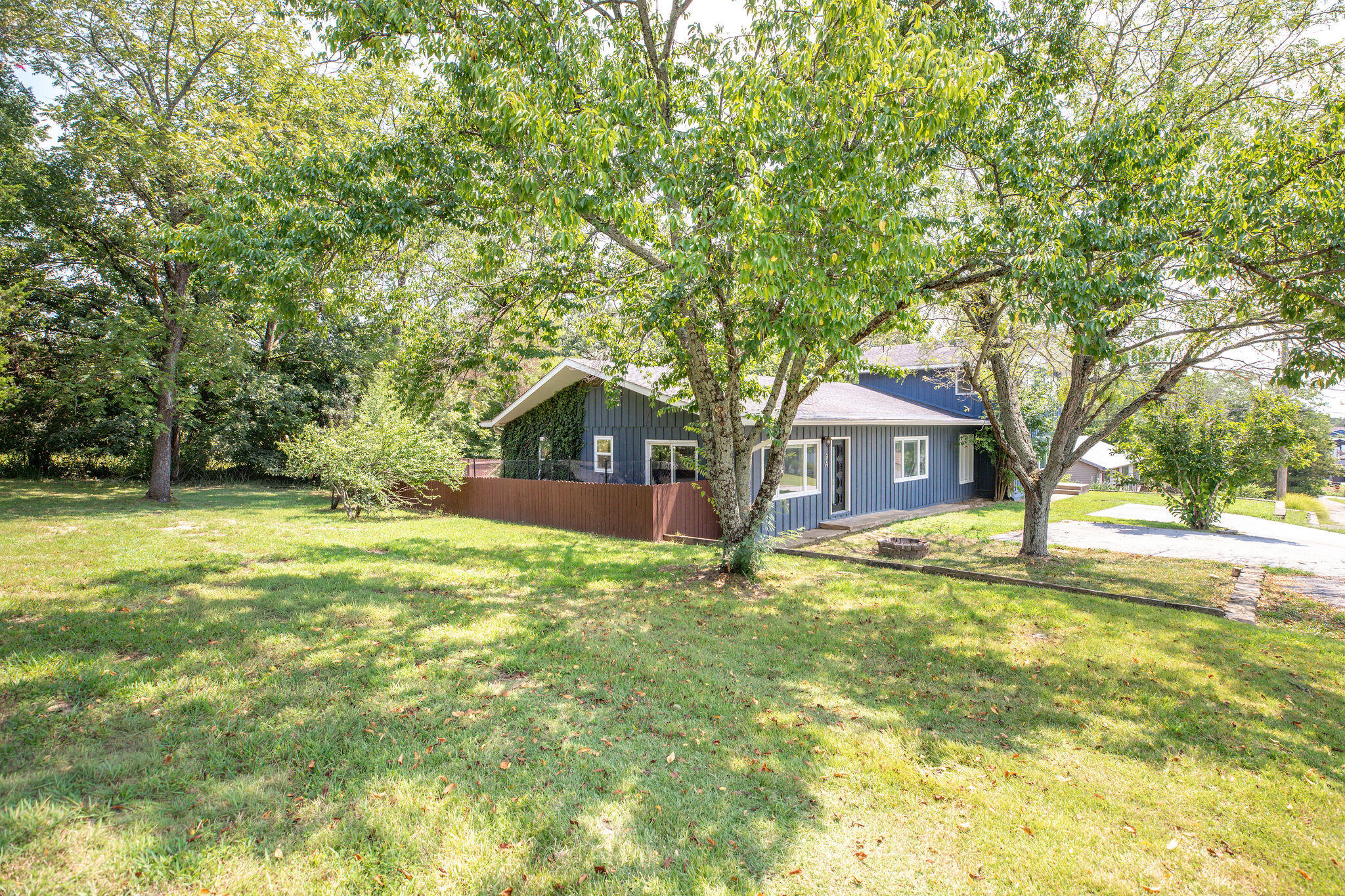 9 Sunset Street Property Photo 2