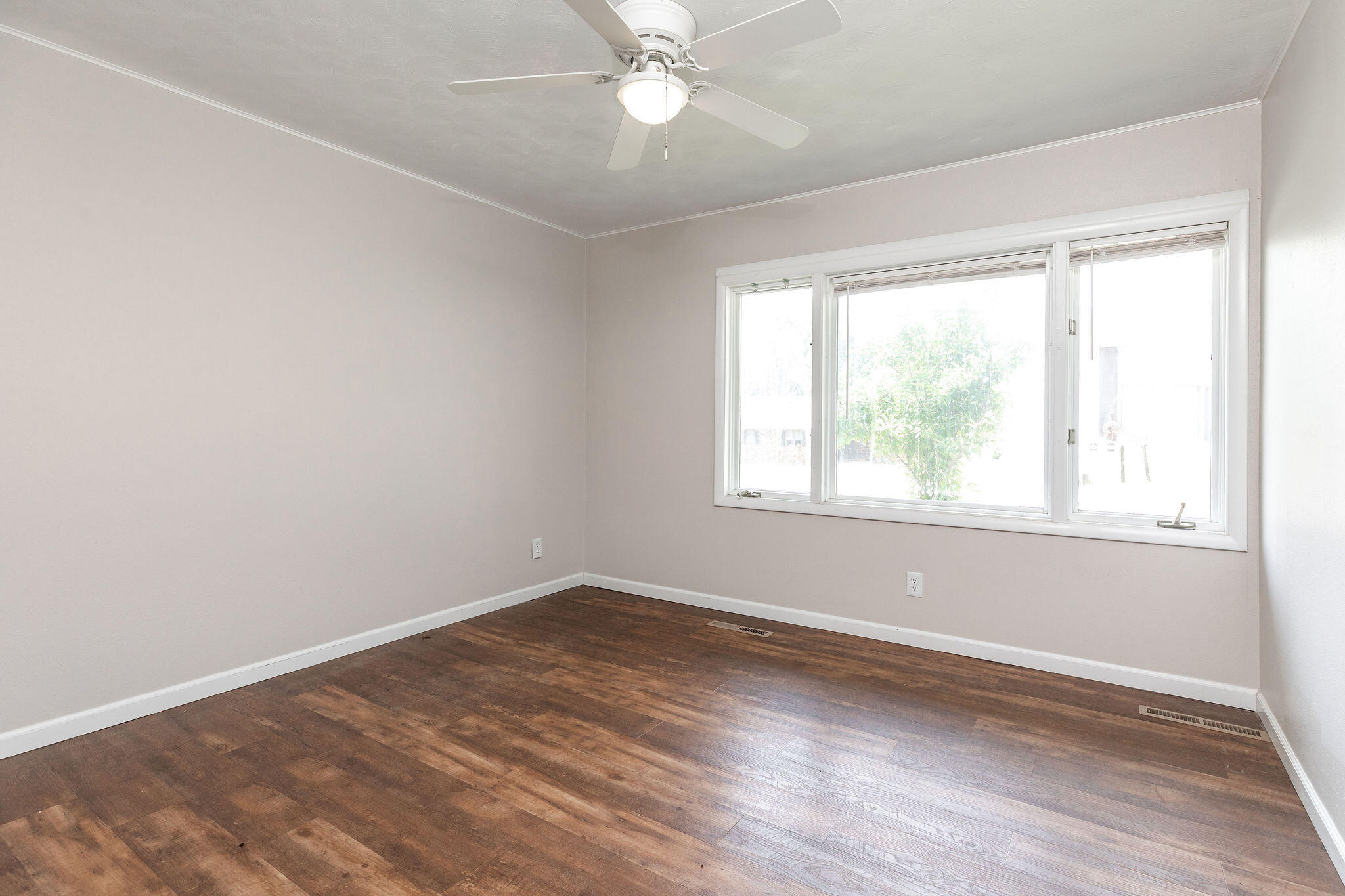 9 Sunset Street Property Photo 16