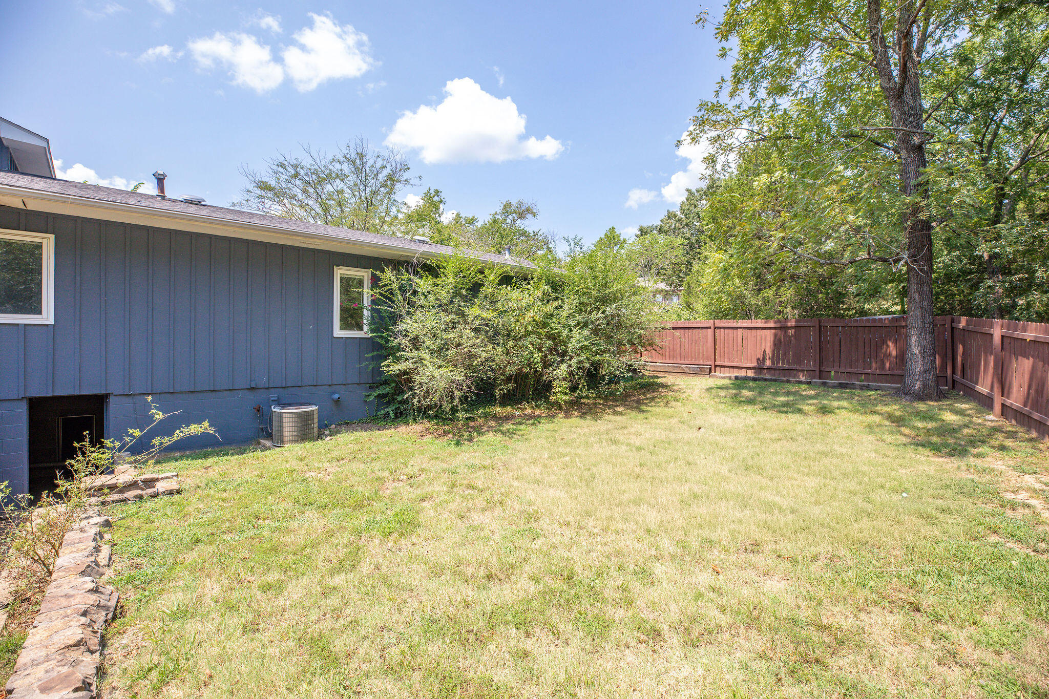 9 Sunset Street Property Photo 18