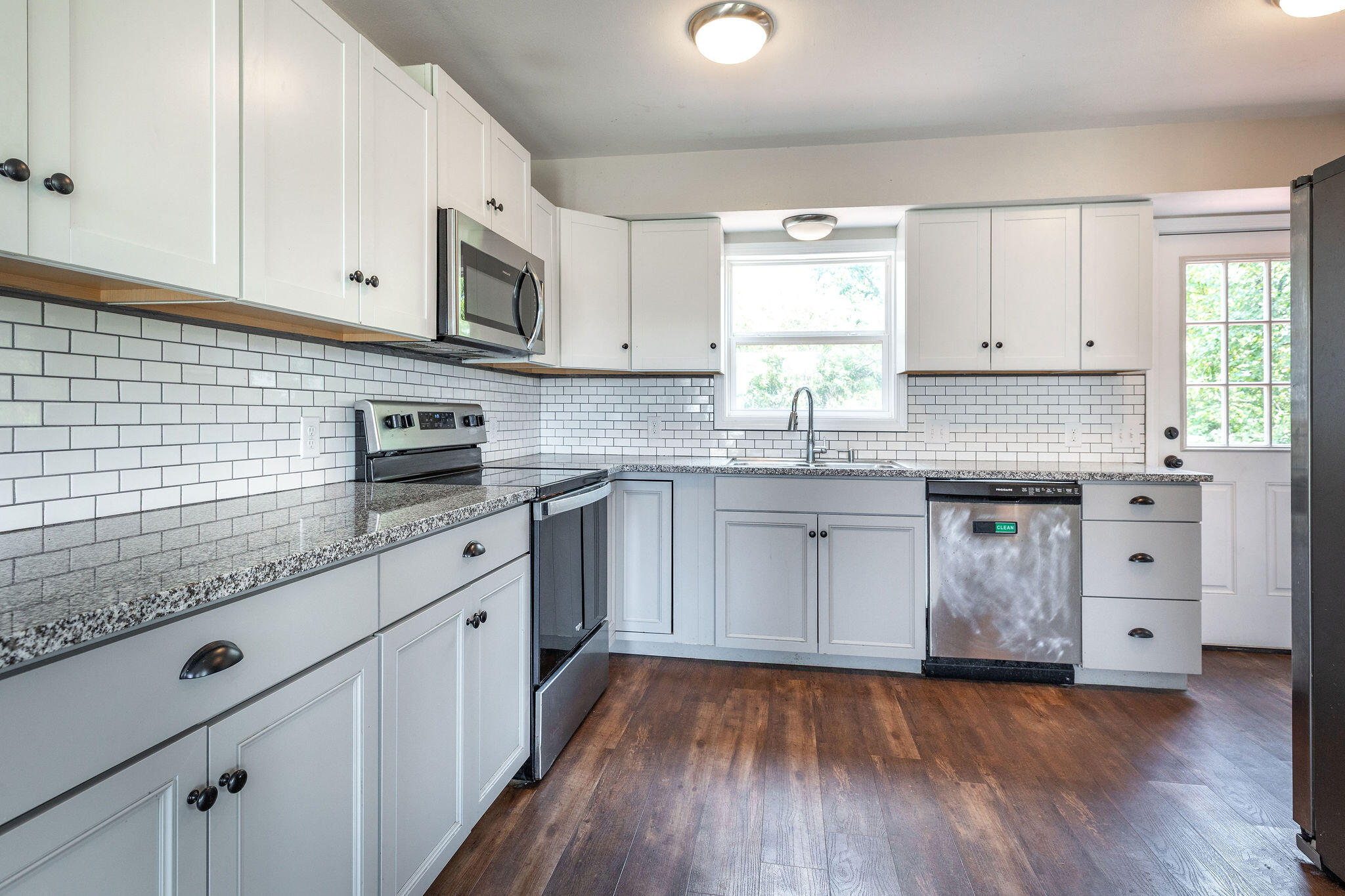 9 Sunset Street Property Photo 25