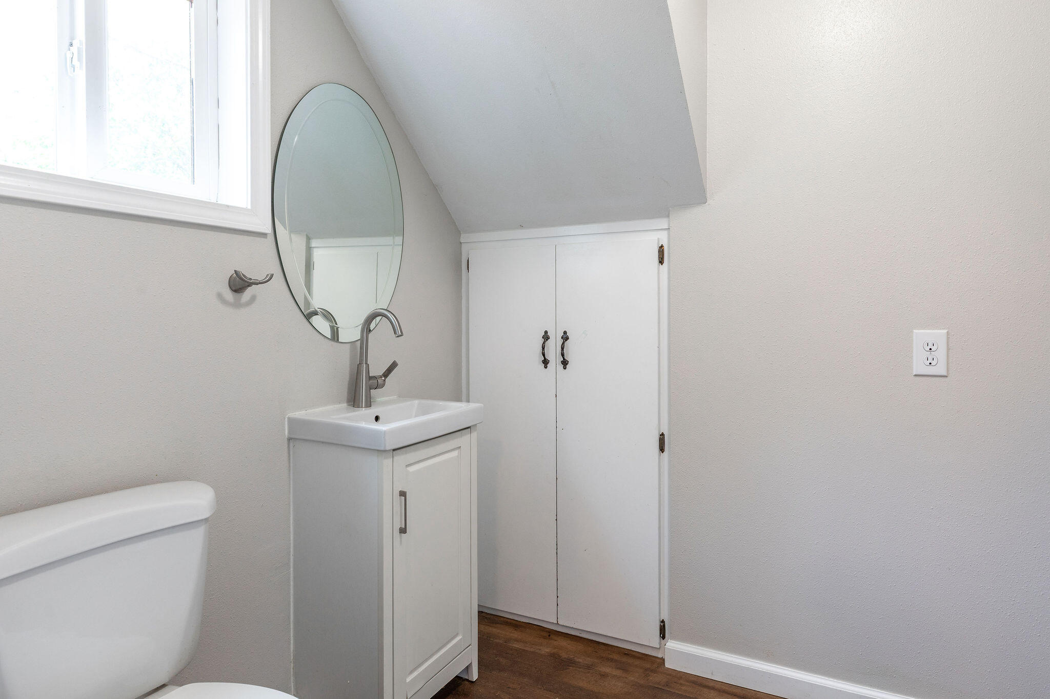 9 Sunset Street Property Photo 34
