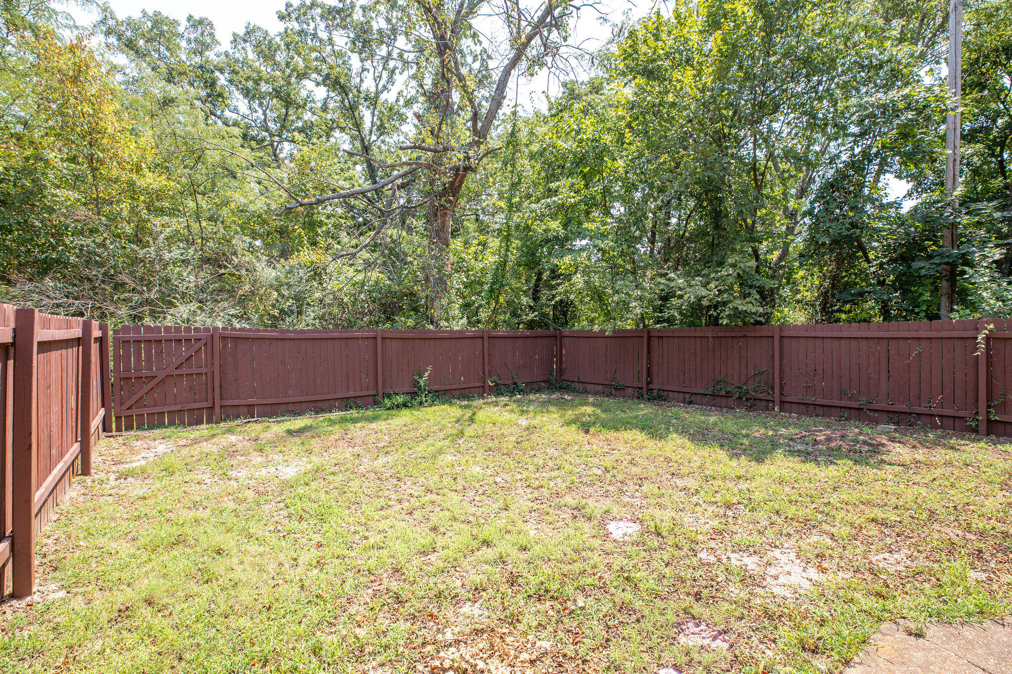 9 Sunset Street Property Photo 39