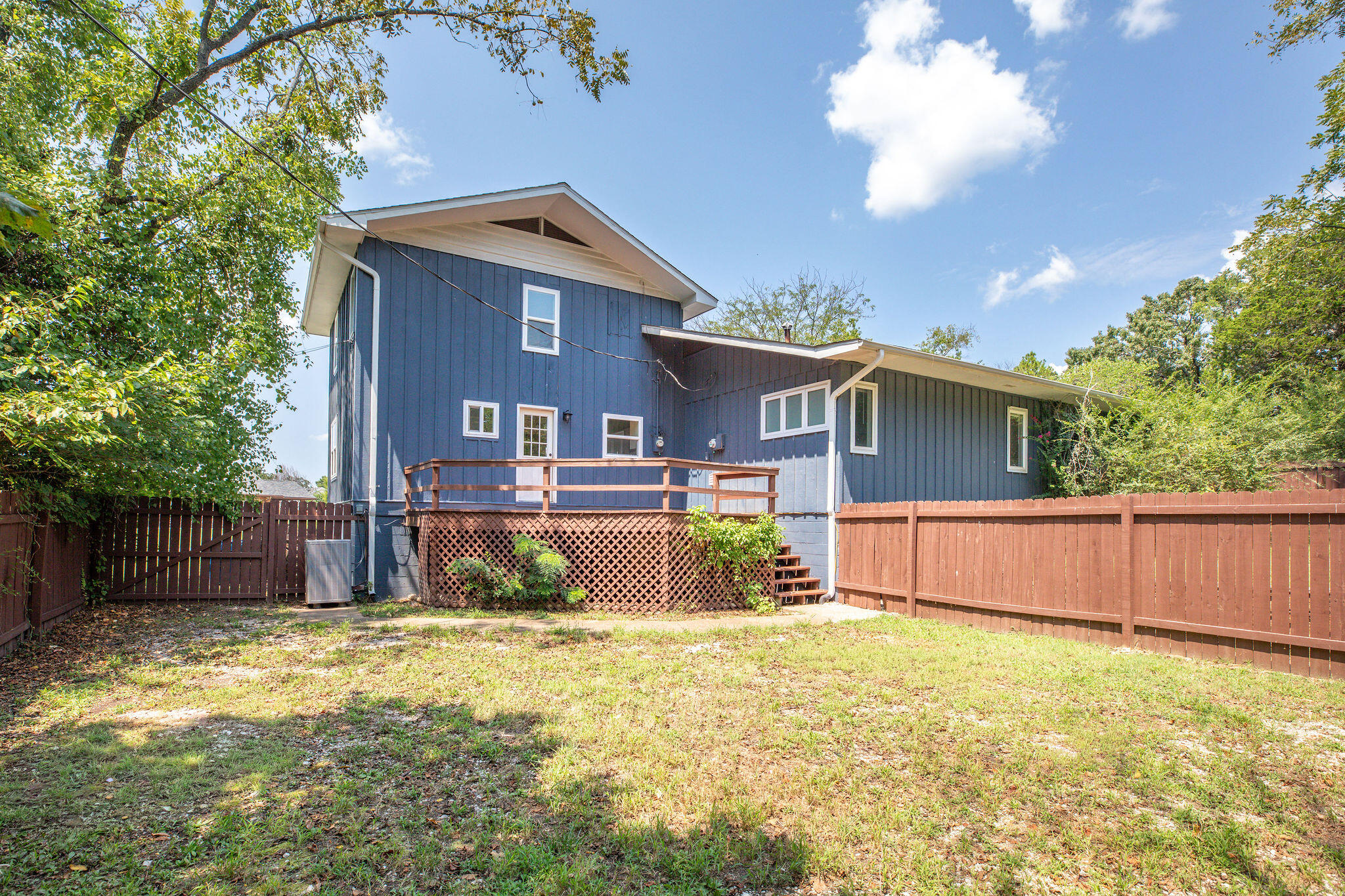 9 Sunset Street Property Photo 40