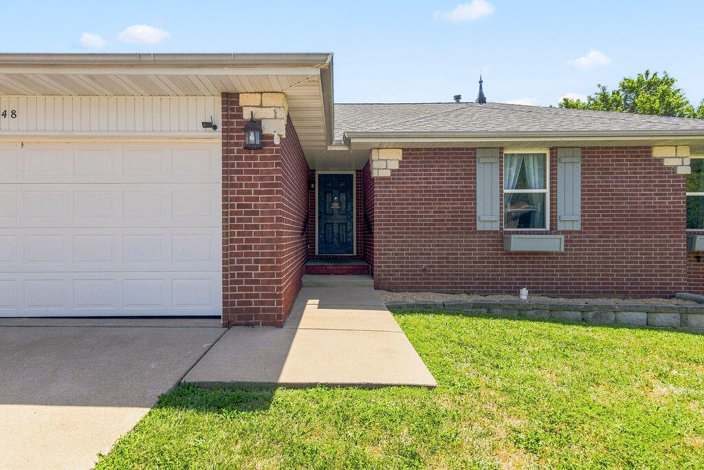 4048 West Falcon Drive Property Photo 4