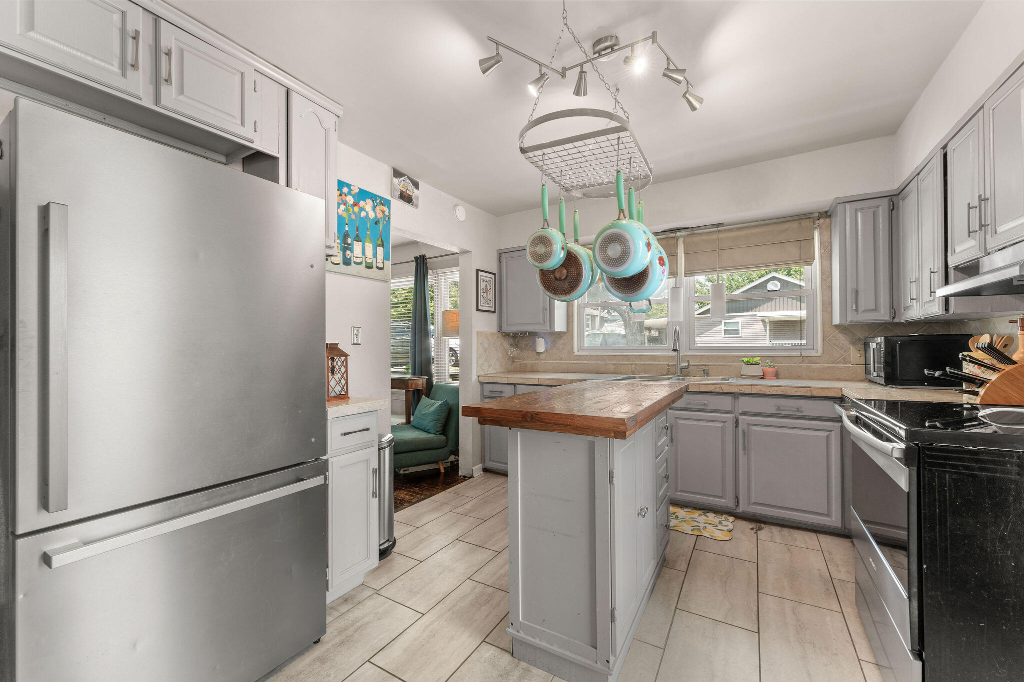 700 Brown Street Property Photo 20