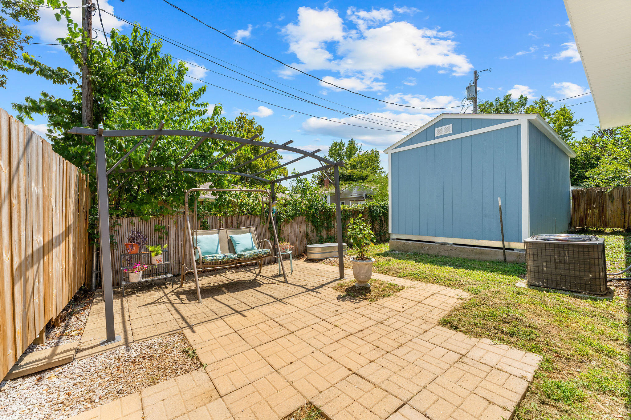 700 Brown Street Property Photo 24