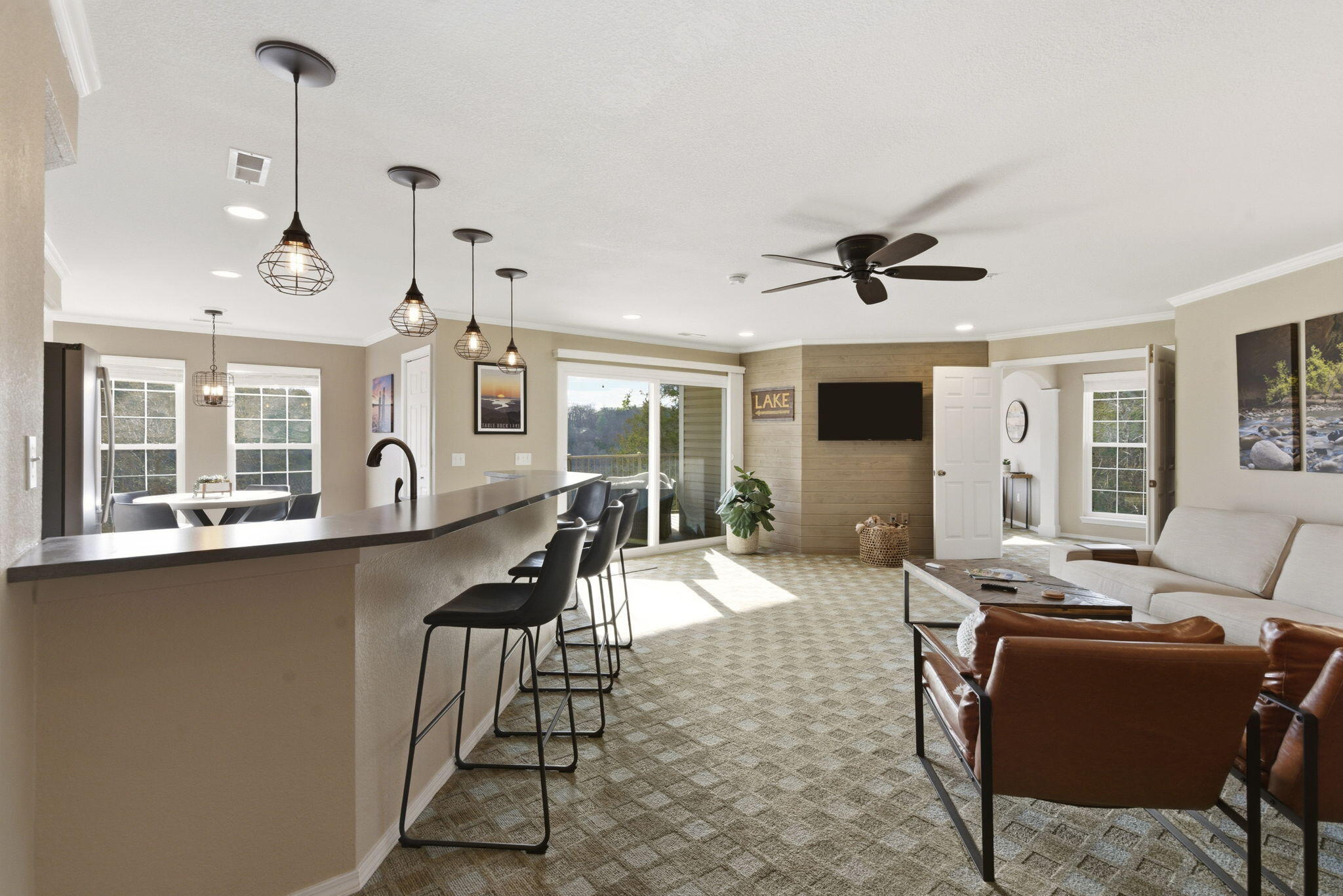 1404 Rocky Shore Terrace Property Photo 9