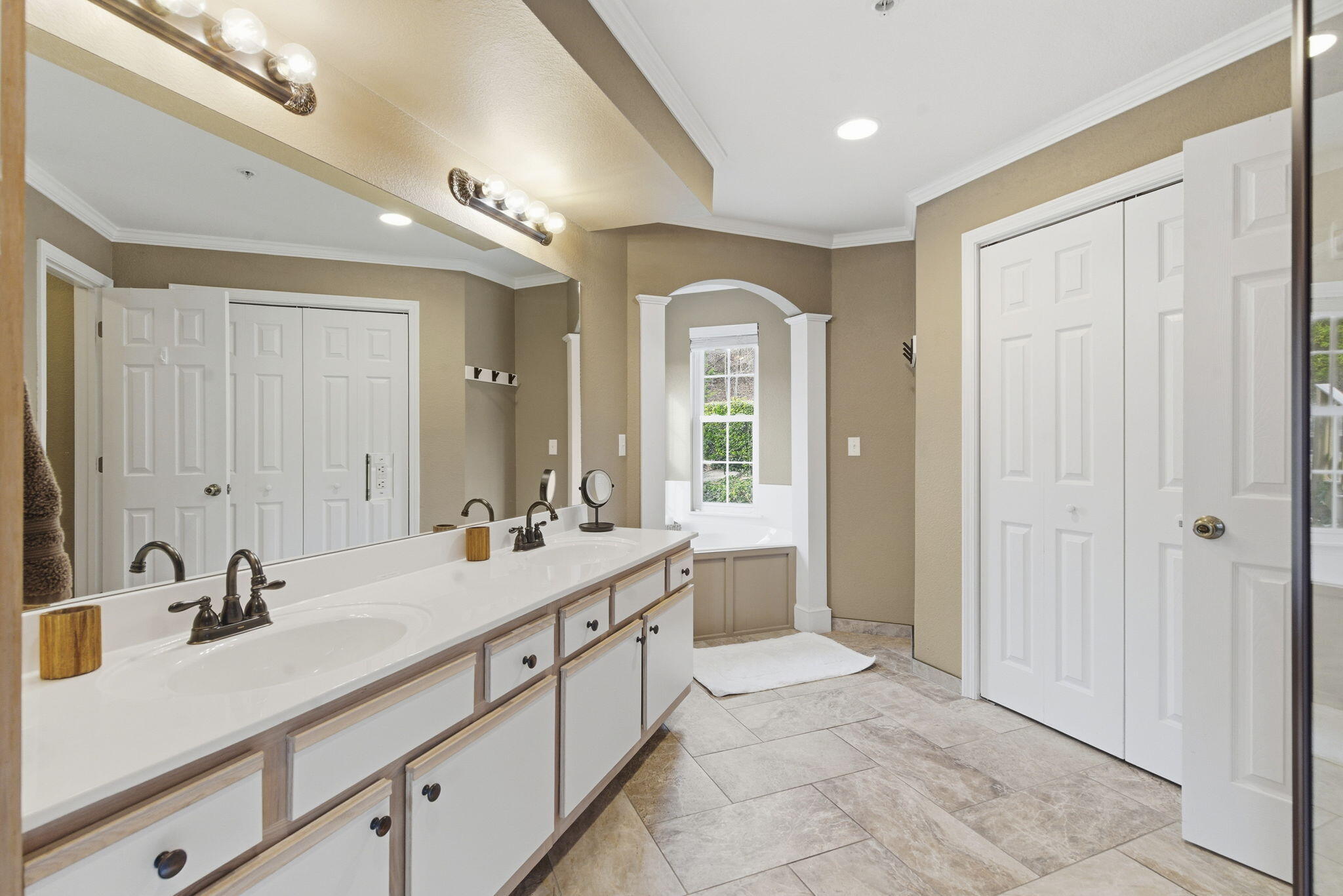 1404 Rocky Shore Terrace Property Photo 27