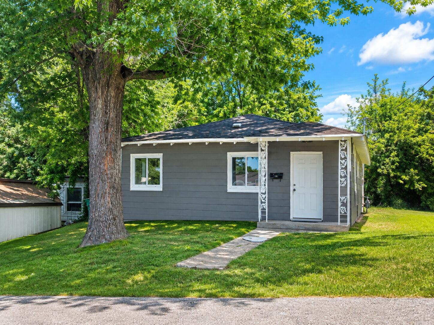 802 Corn Avenue Property Photo 1