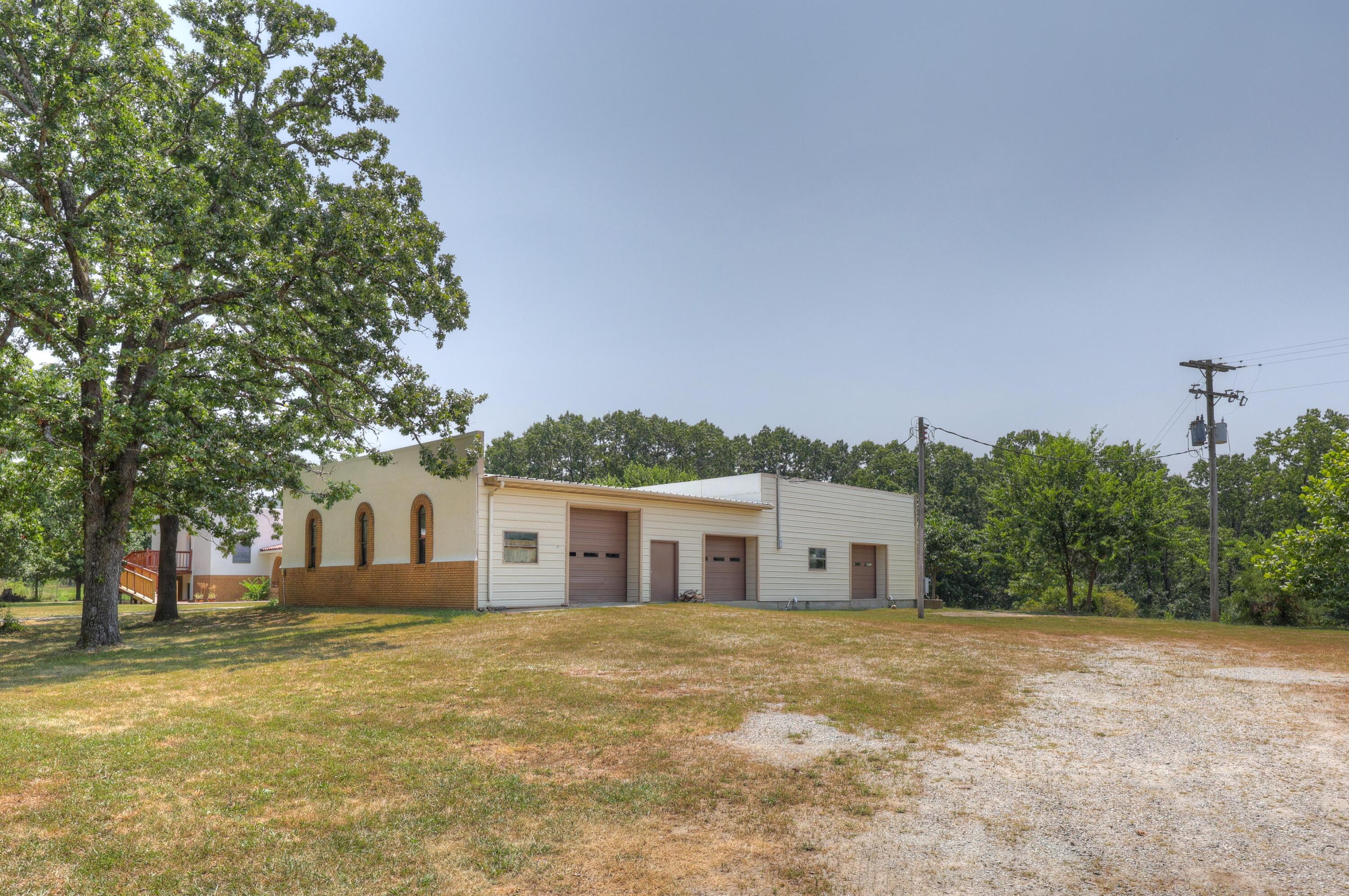3367 Kapok Drive Property Photo 4