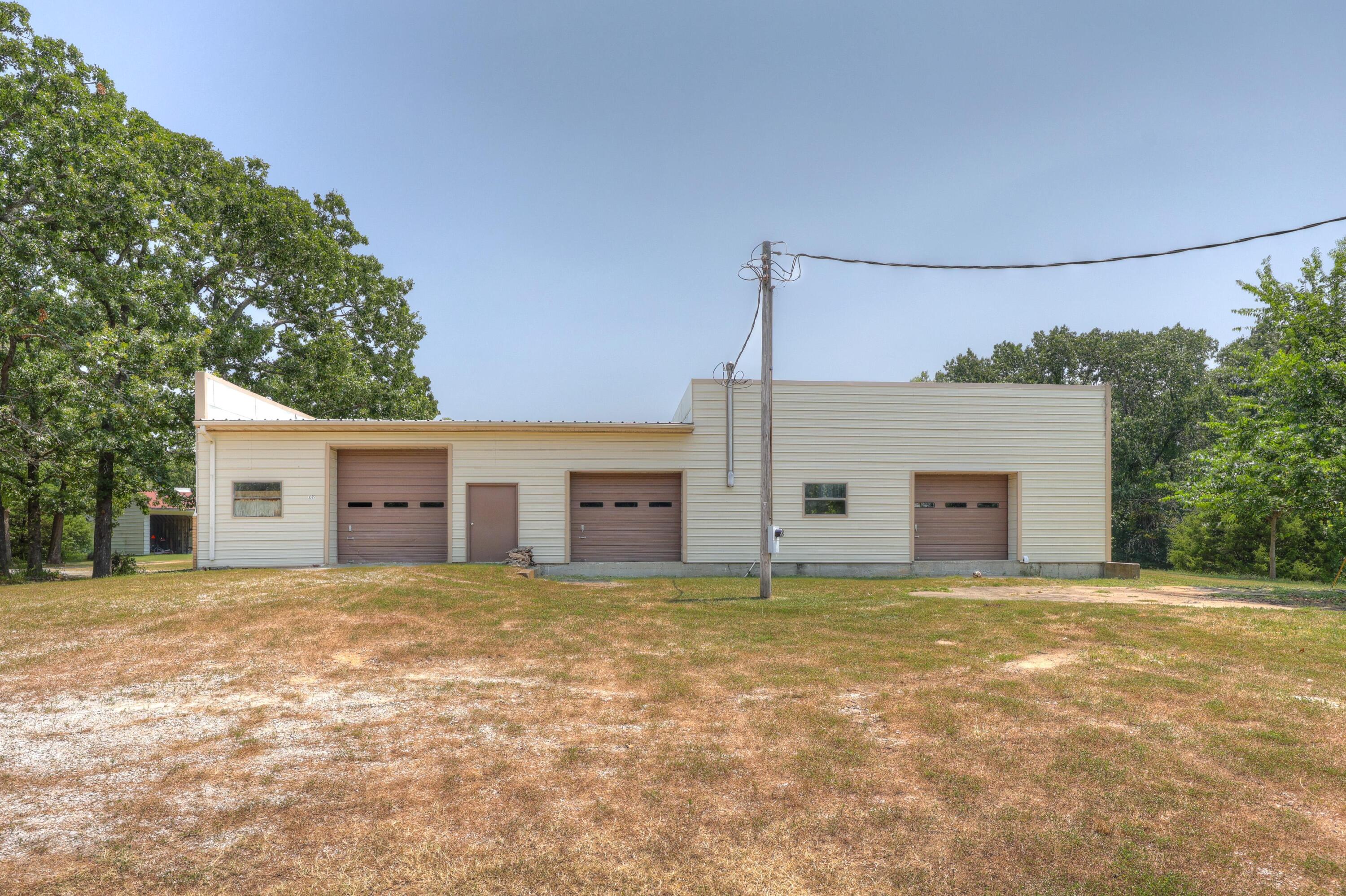 3367 Kapok Drive Property Photo 5