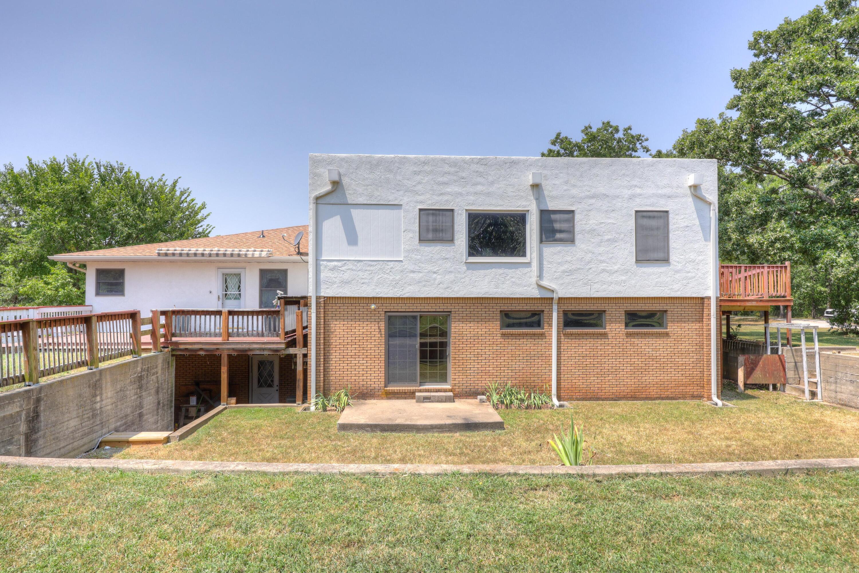 3367 Kapok Drive Property Photo 8