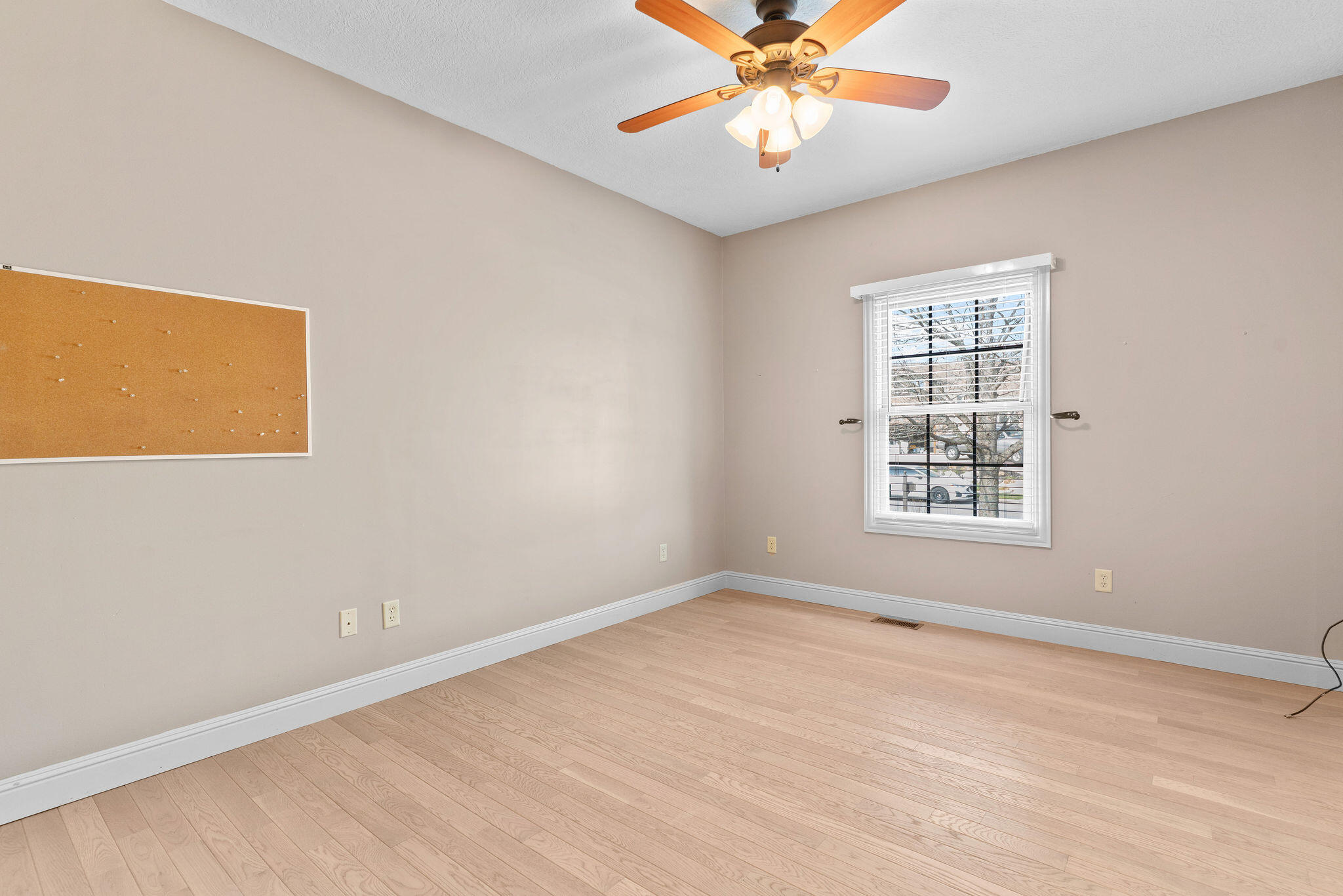 5072 East Hedgerow Drive Property Photo 30