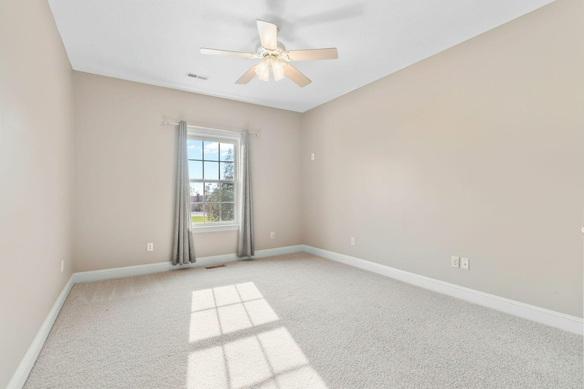 5072 East Hedgerow Drive Property Photo 35