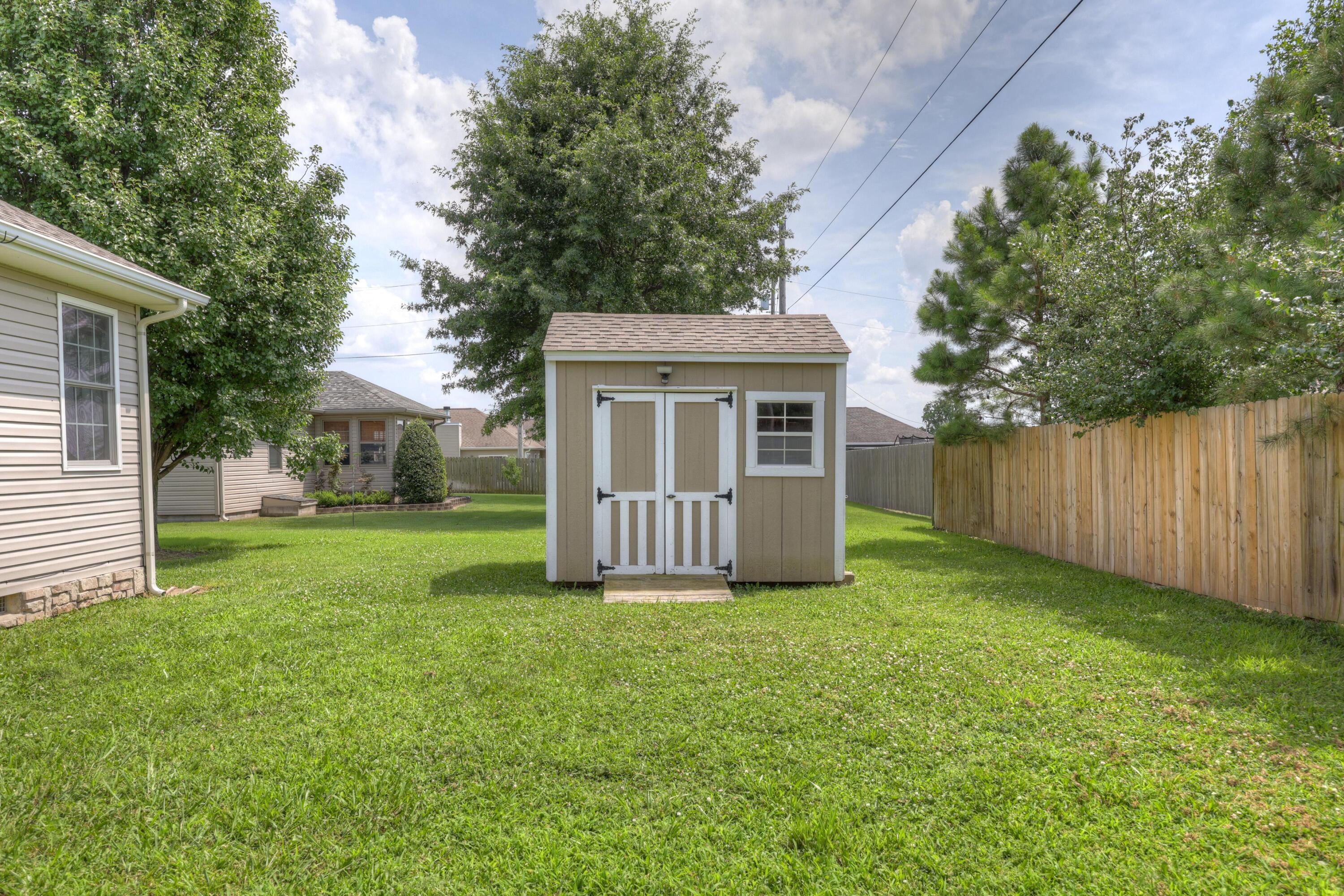 2812 South Monroe Avenue Property Photo 4