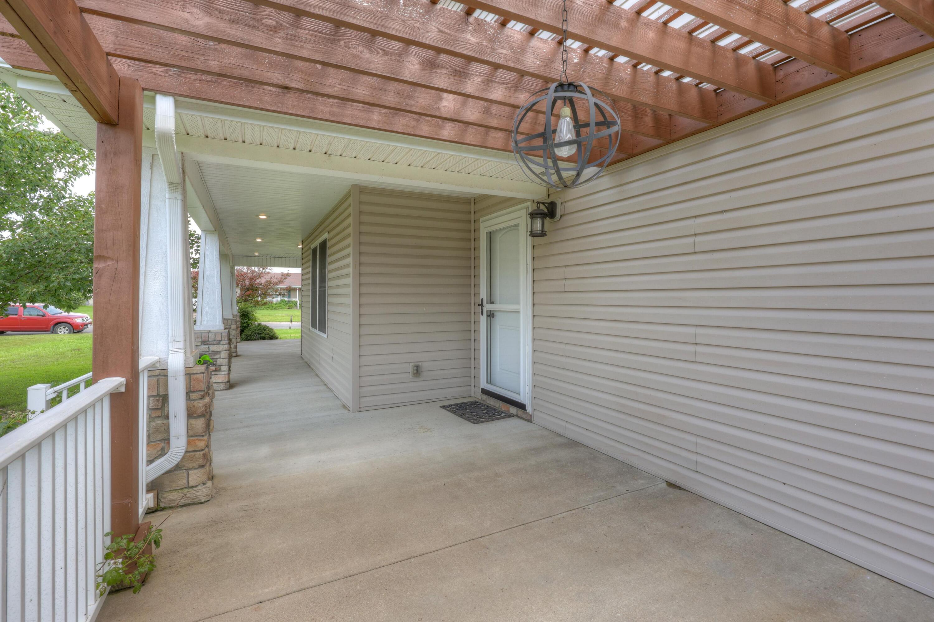 2812 South Monroe Avenue Property Photo 6